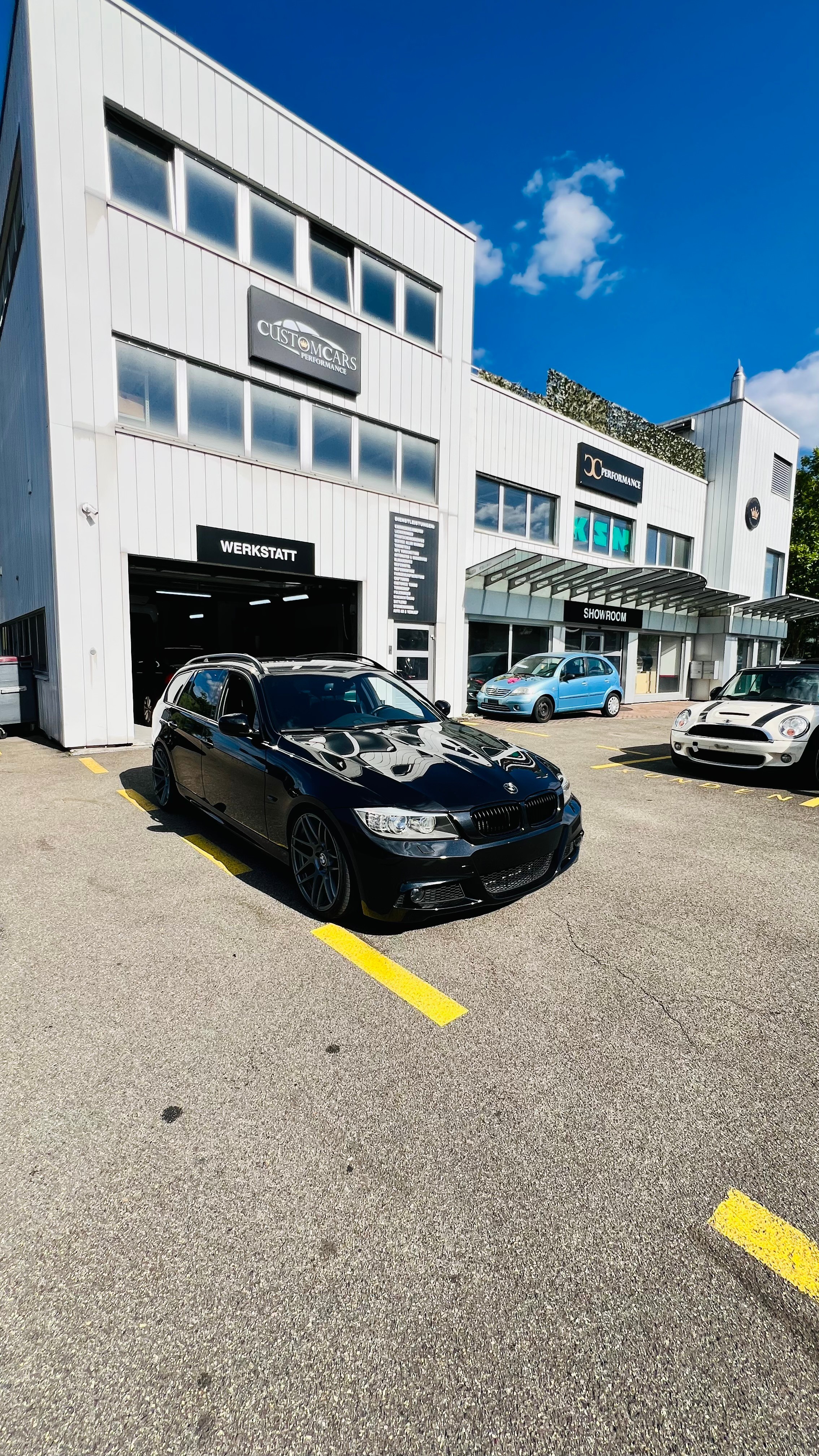 Car photo