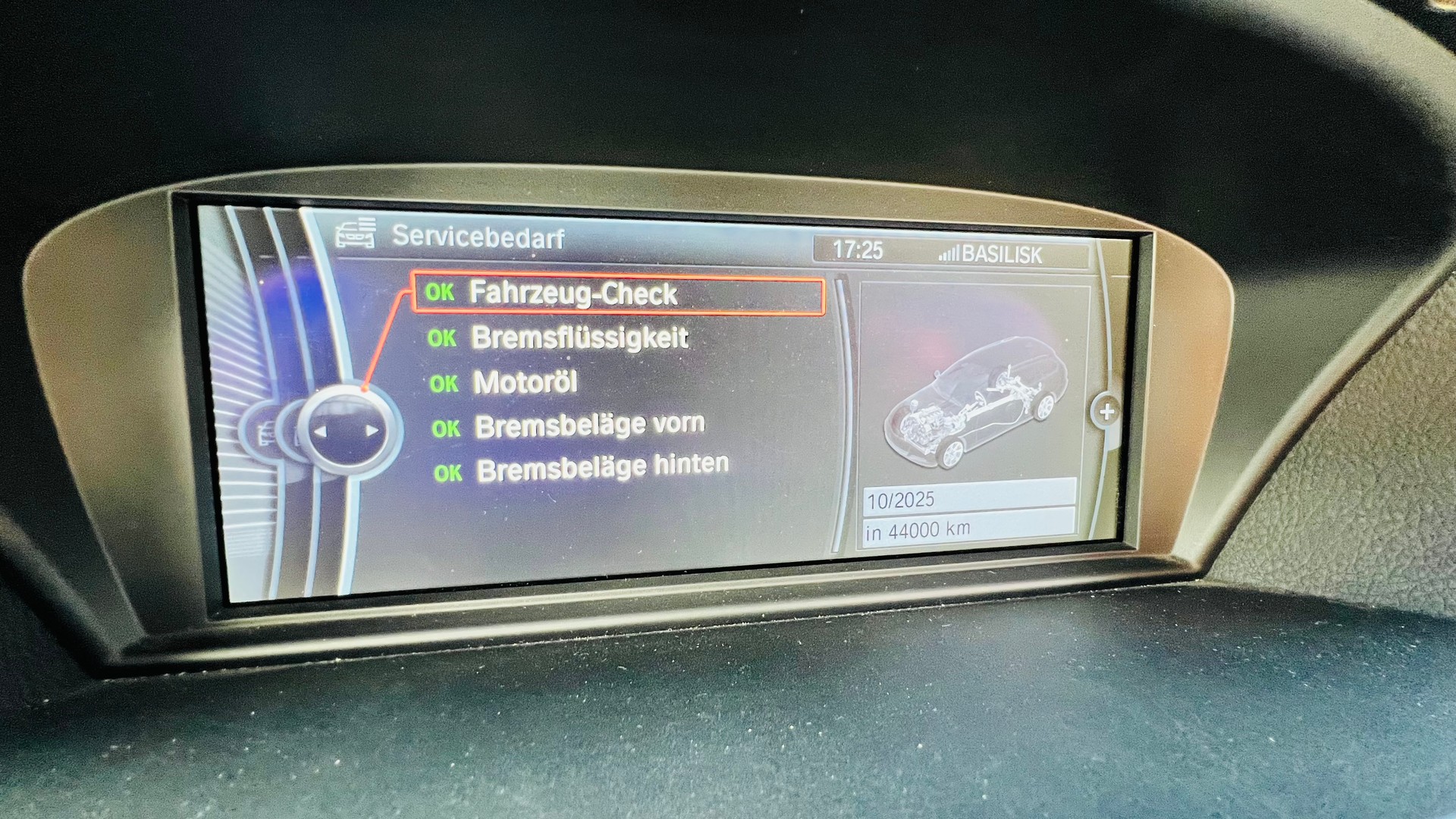 BMW 335i xDrive Touring Steptronic-image-19