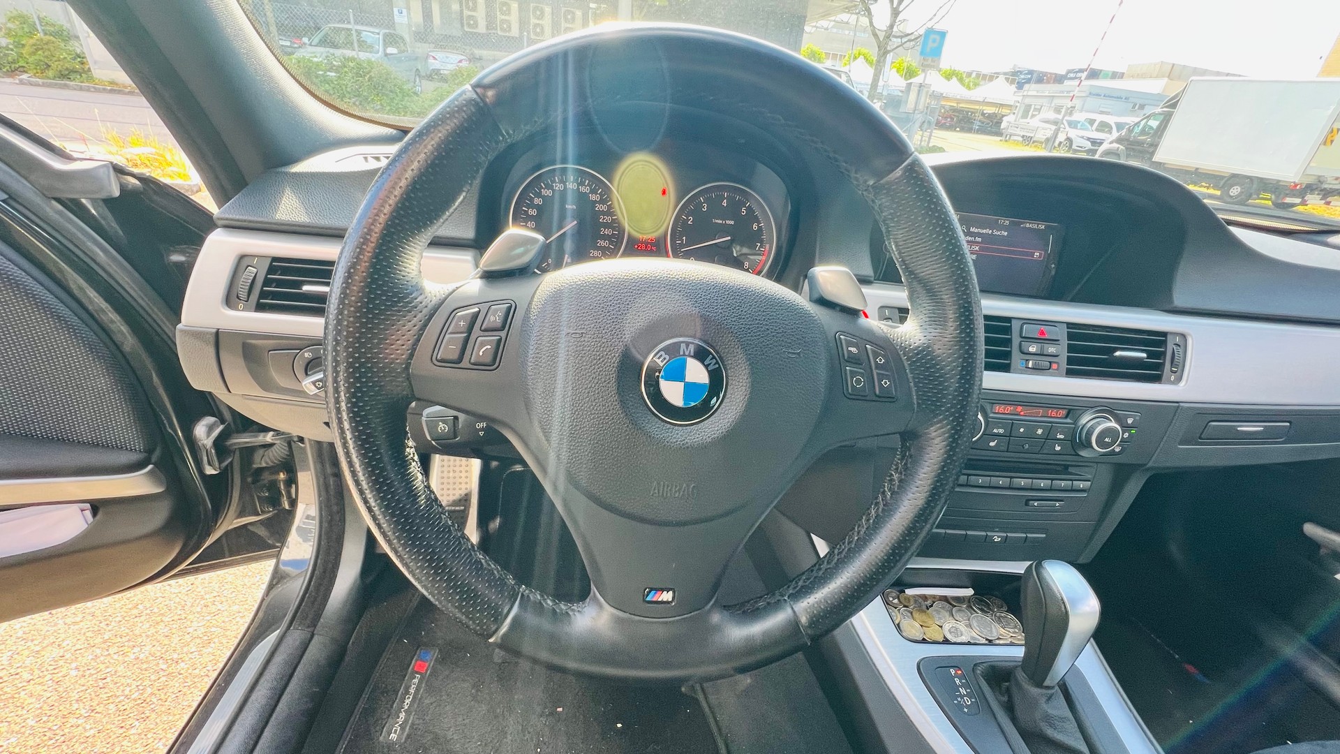 BMW 335i xDrive Touring Steptronic-image-18