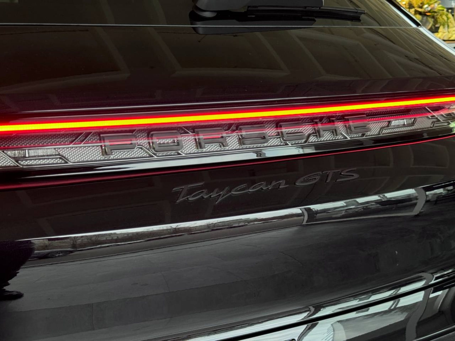 PORSCHE Taycan GTS Sport Turismo-image-34