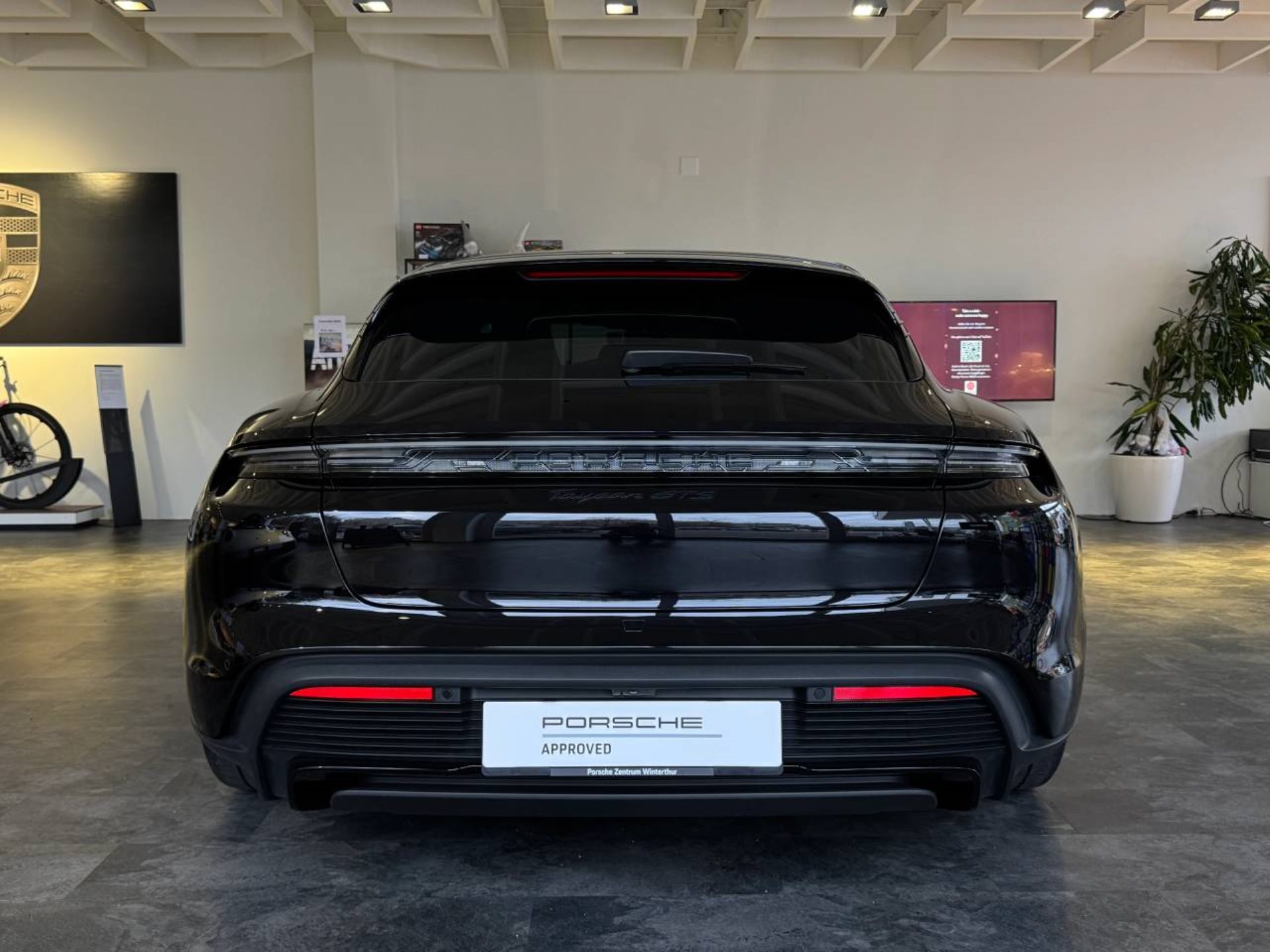 PORSCHE Taycan GTS Sport Turismo-image-6