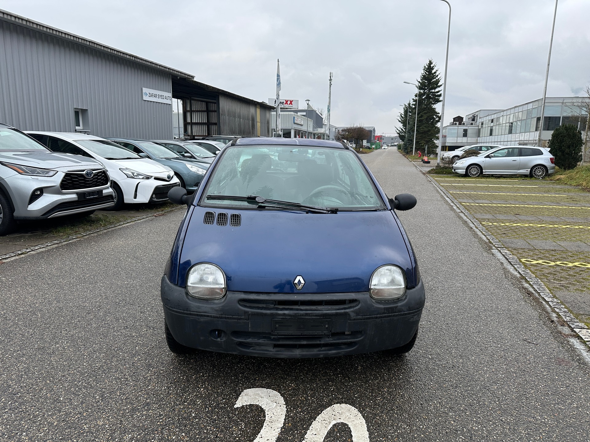 RENAULT Twingo 1.2 Initiale-image-2