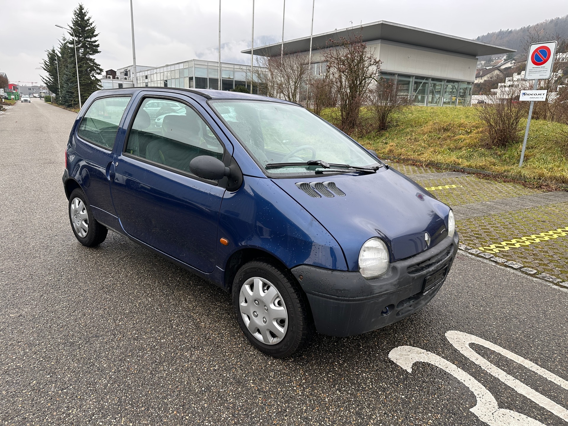 RENAULT Twingo 1.2 Initiale-image-1