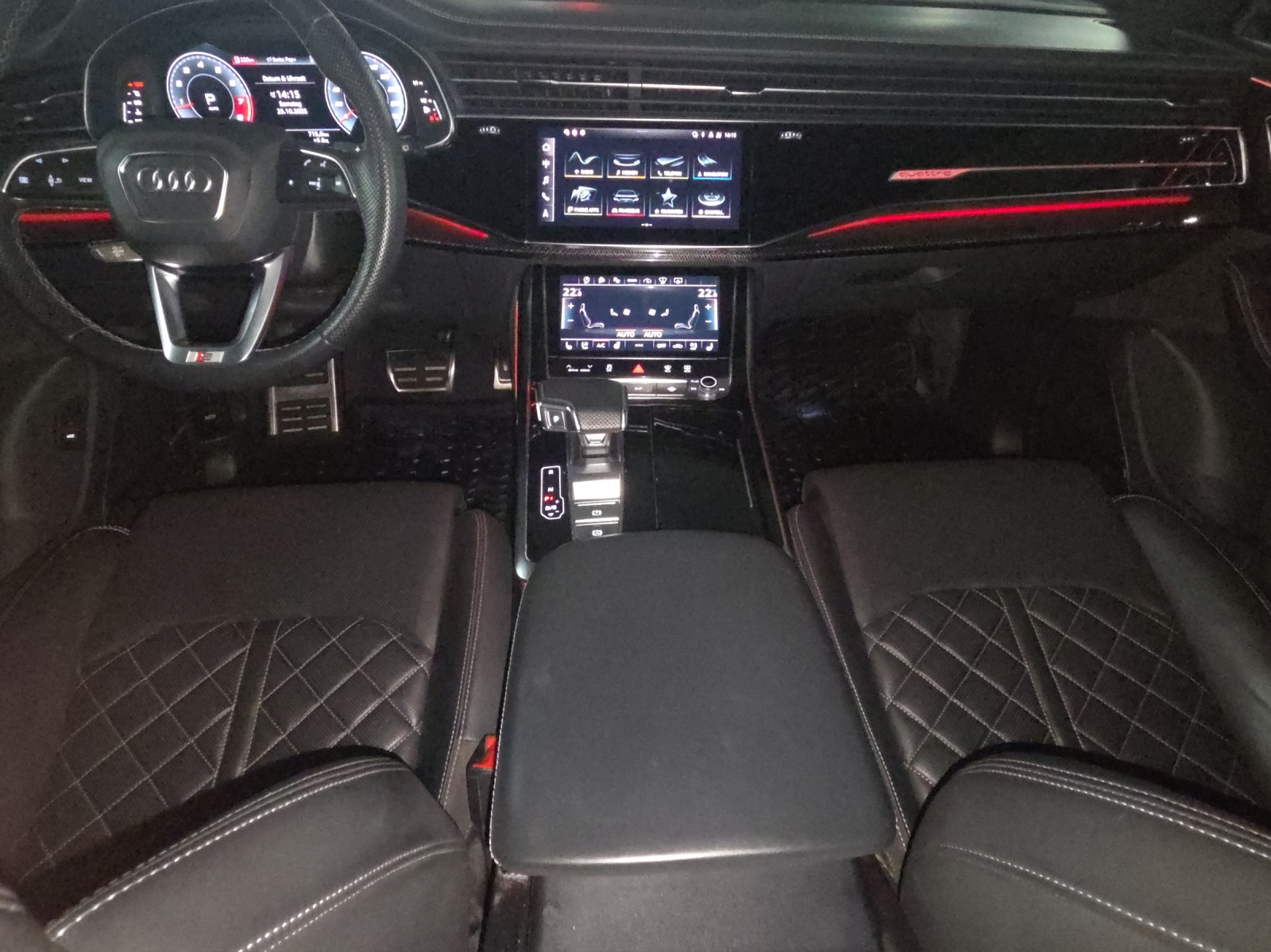 AUDI SQ7 TFSI quattro tiptronic-image-6