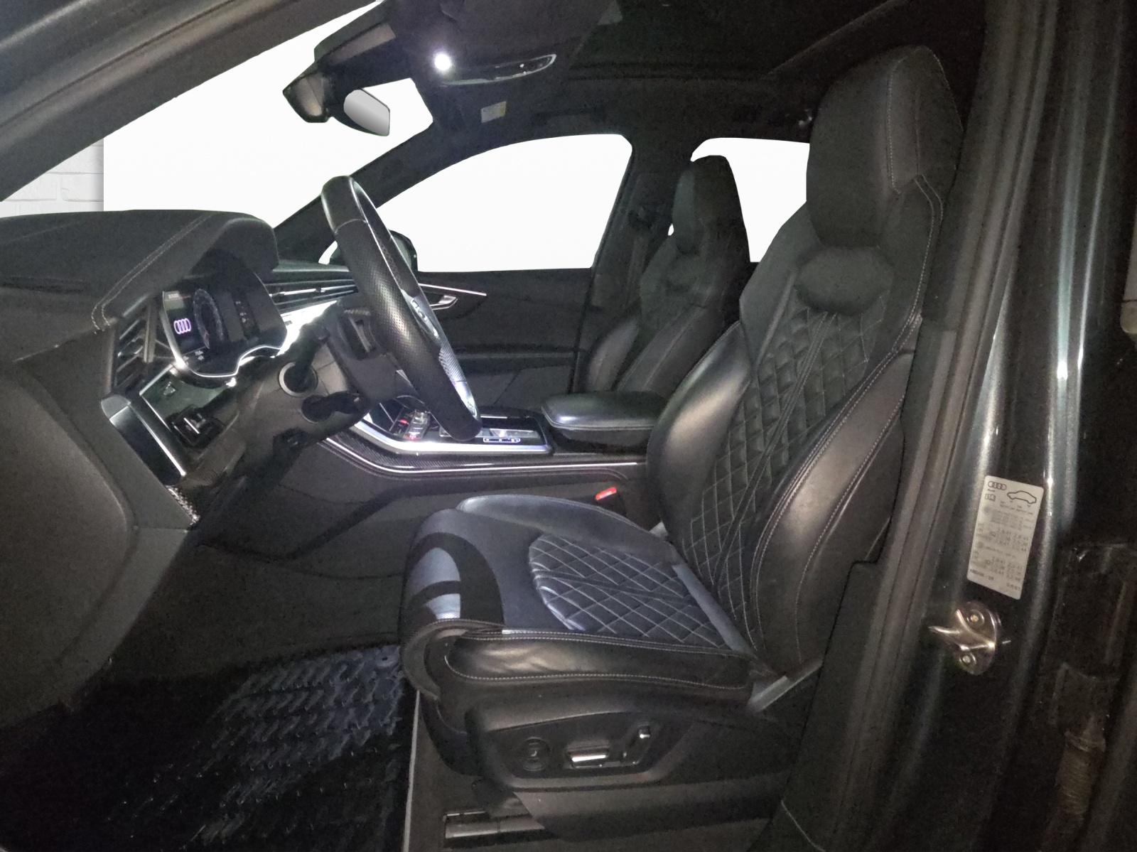 AUDI SQ7 TFSI quattro tiptronic-image-4