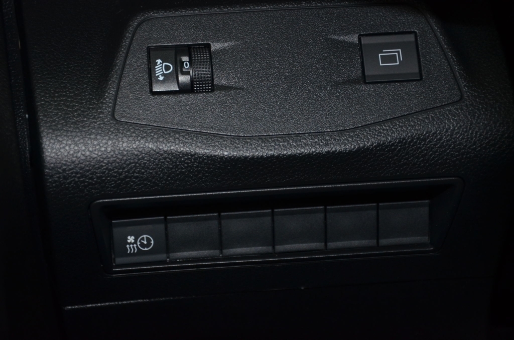 TOYOTA Proace City Van EV Advanced Long L2-image-18