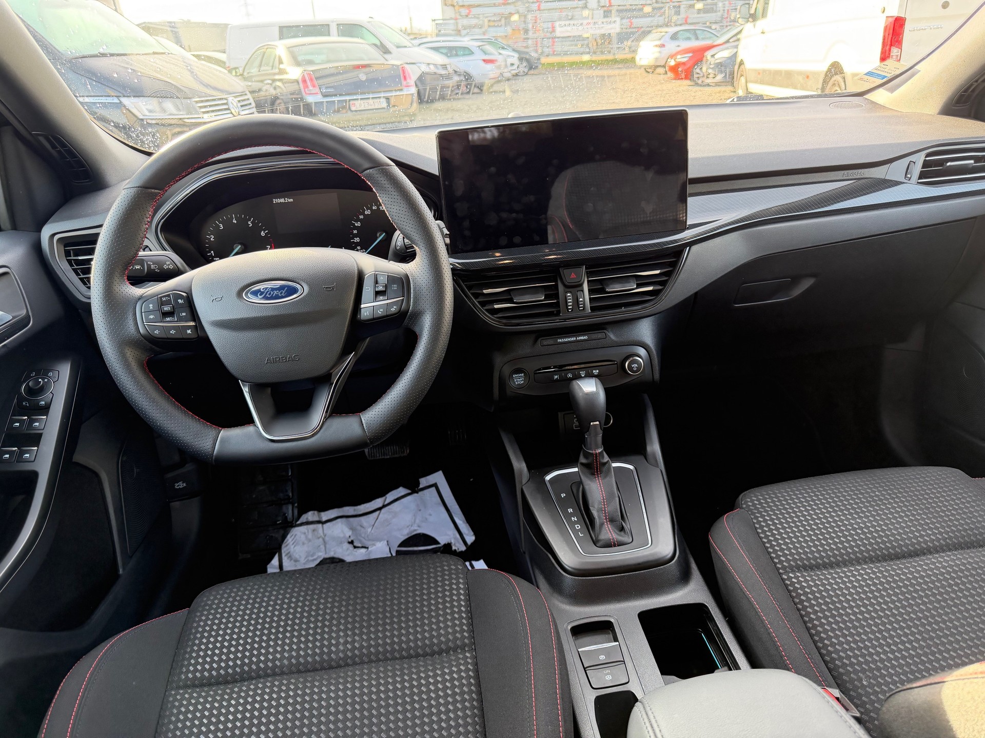 FORD Focus 1.0 MHEV ST-Line Automat-image-9