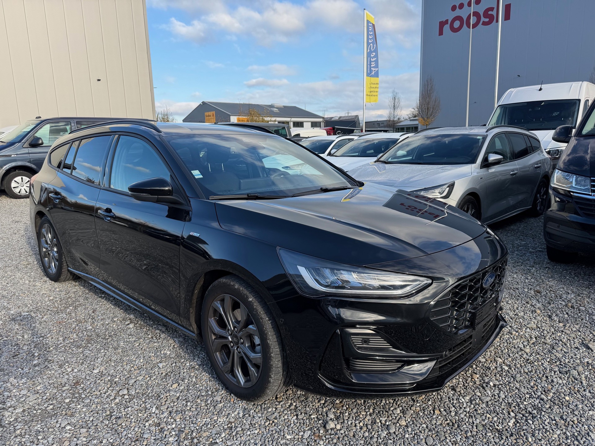 FORD Focus 1.0 MHEV ST-Line Automat