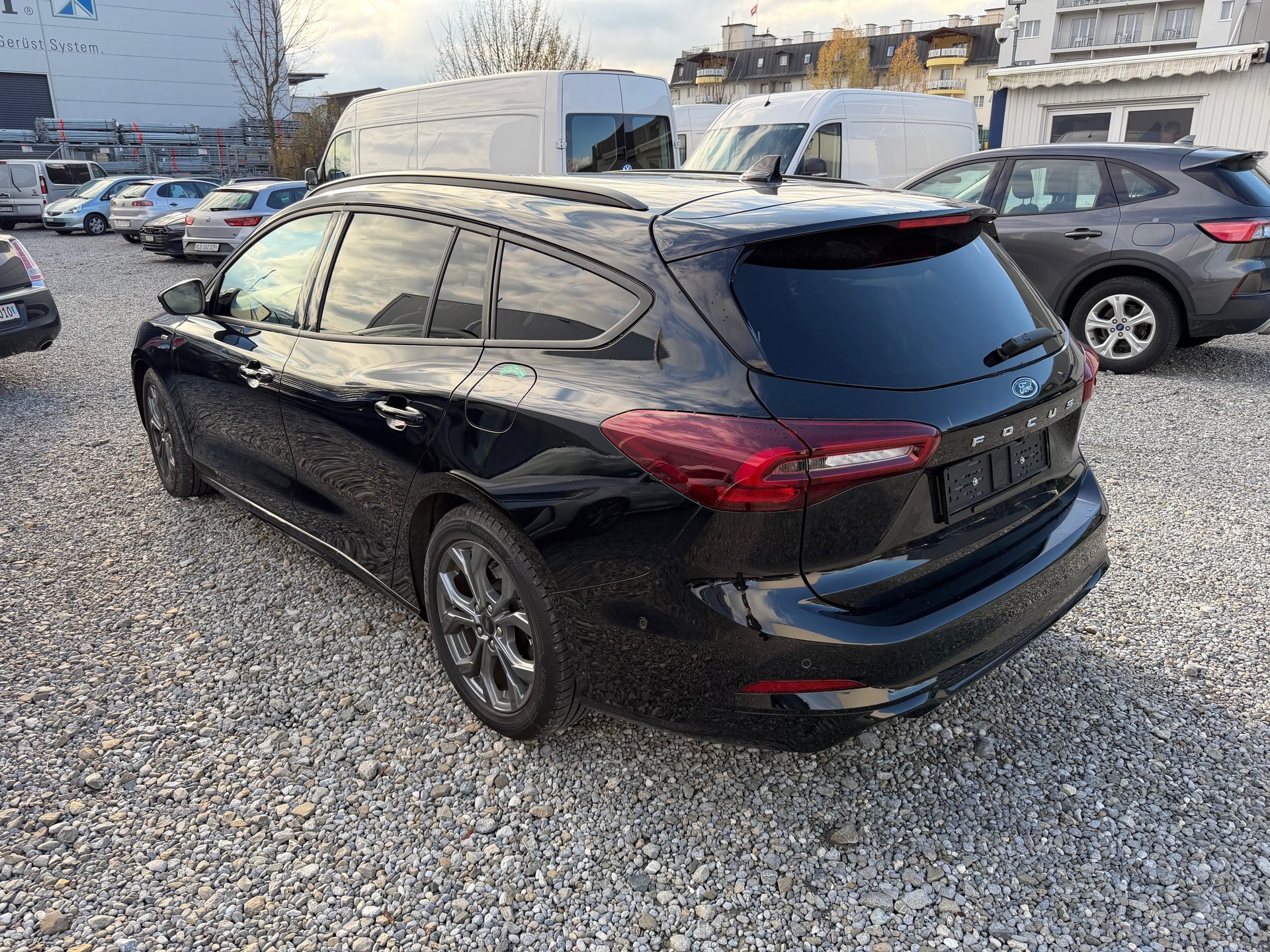 FORD Focus 1.0 MHEV ST-Line Automat-image-4