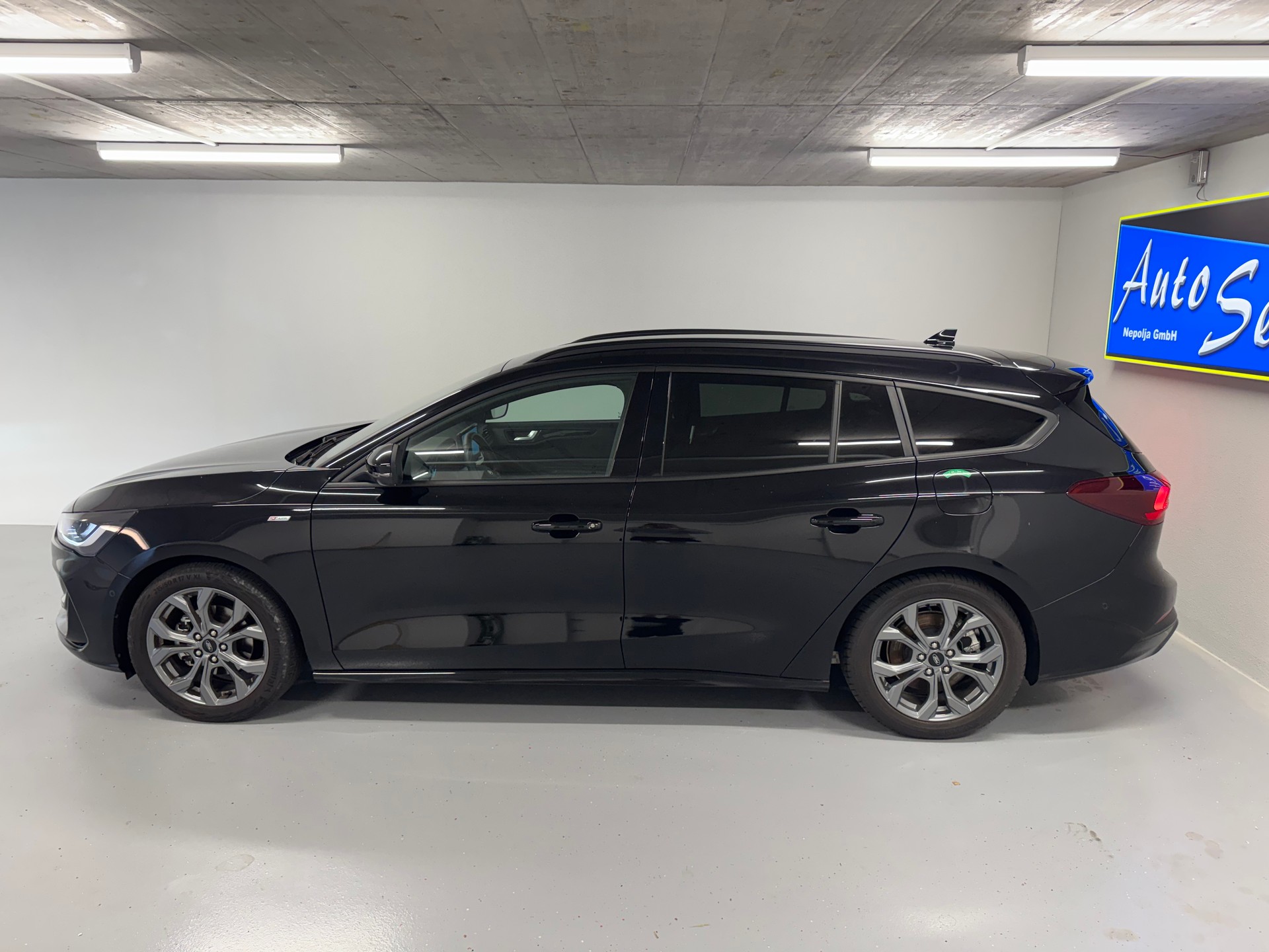 FORD Focus 1.0 MHEV ST-Line Automat-image-2