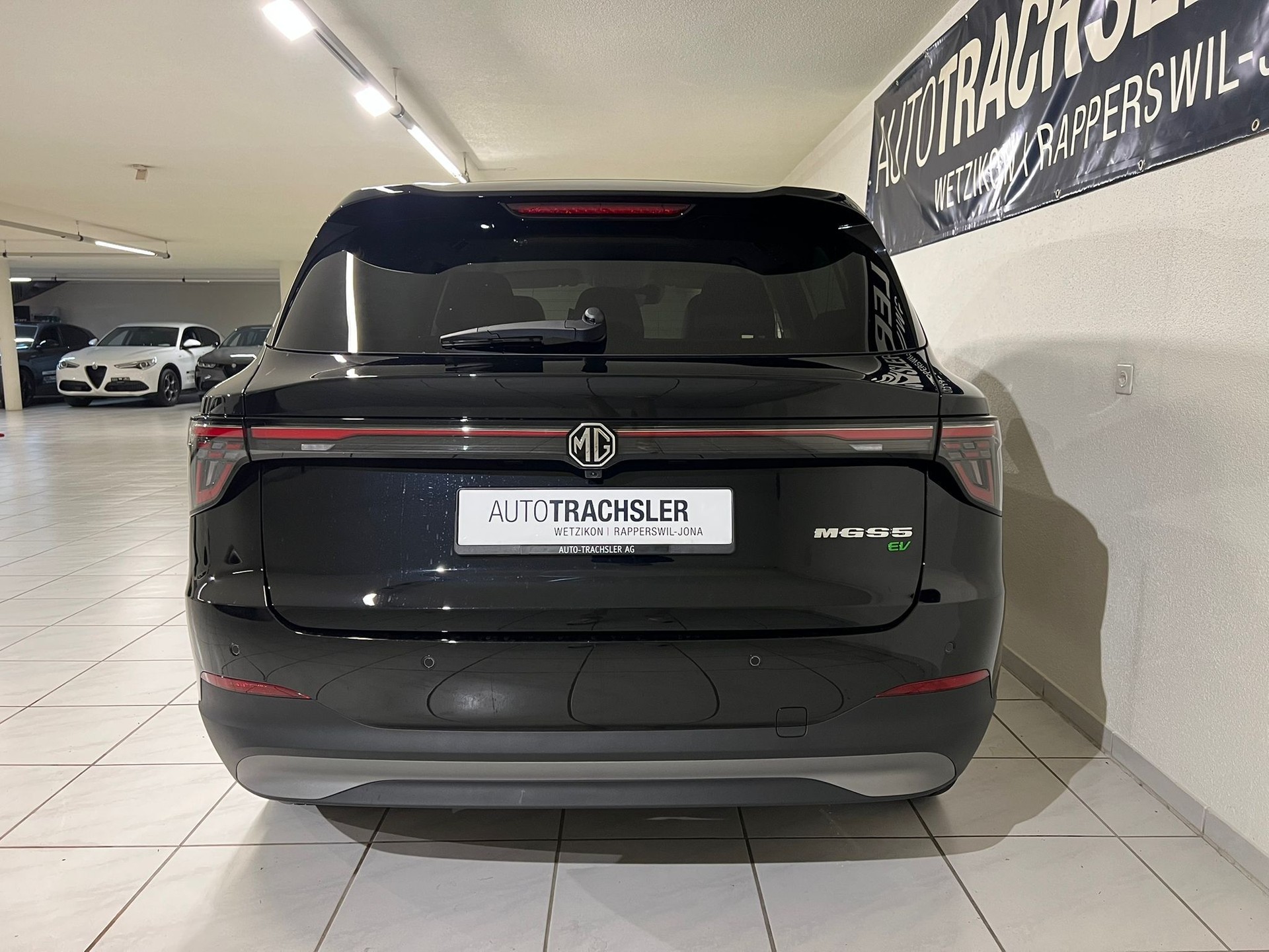 MG S5 EV 64kWh Luxury-image-5