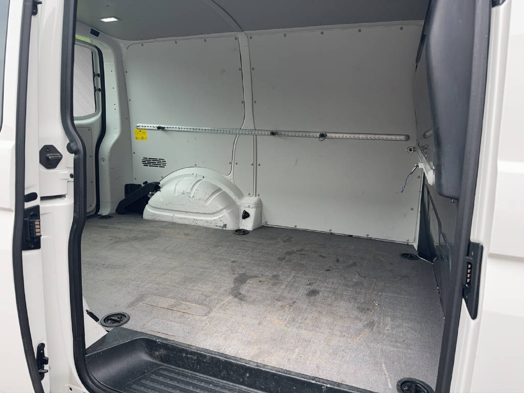 VW T6.1 Kaw. 3000 2.0 TDI 110-image-13