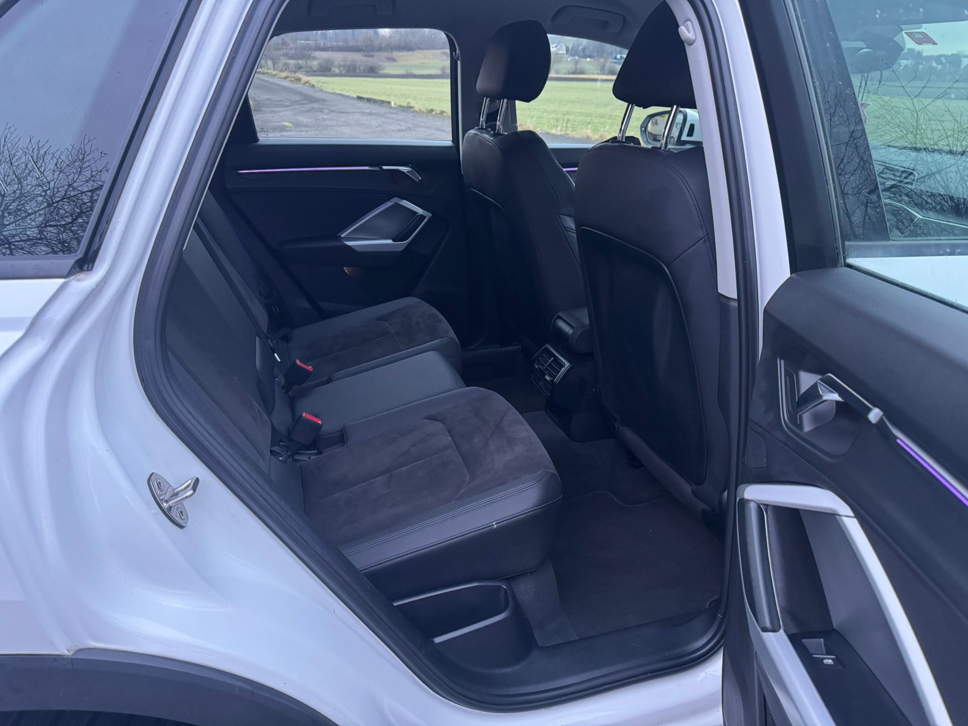 AUDI Q3 35 TFSI advanced S-tronic-image-12