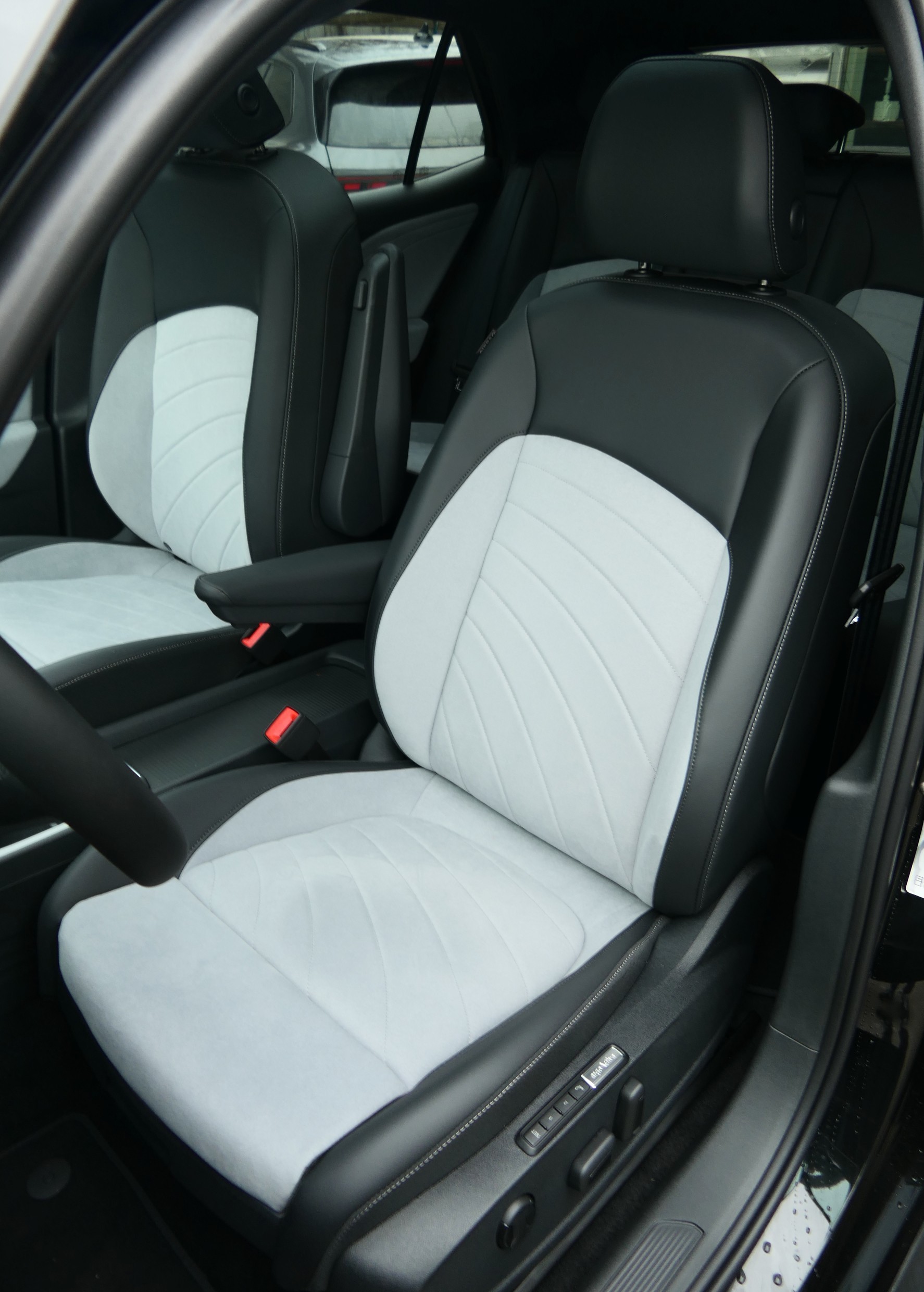 VW ID.3 Pro S 79 kWh Pro S United-image-5