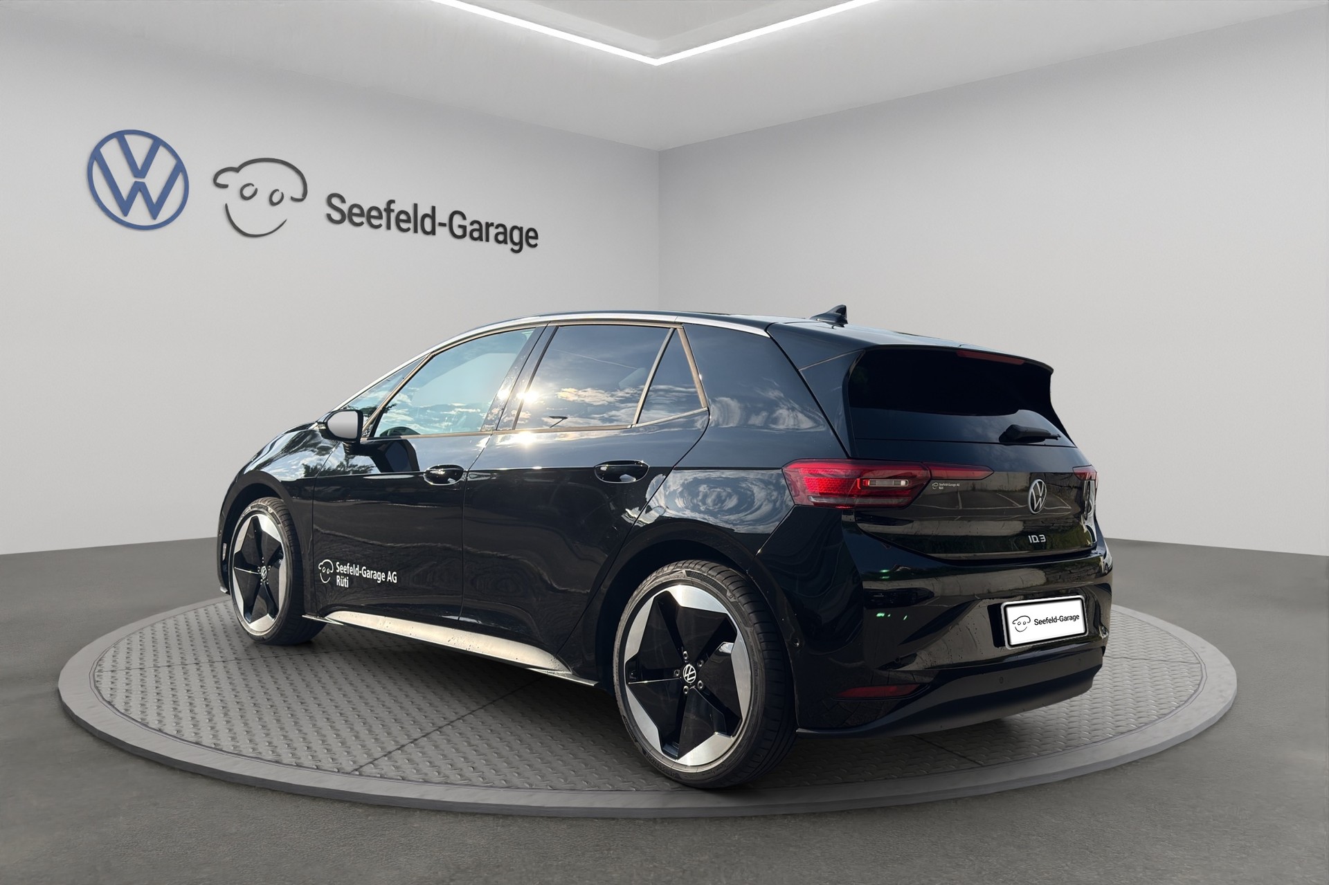 VW ID.3 Pro S 79 kWh Pro S United-image-3