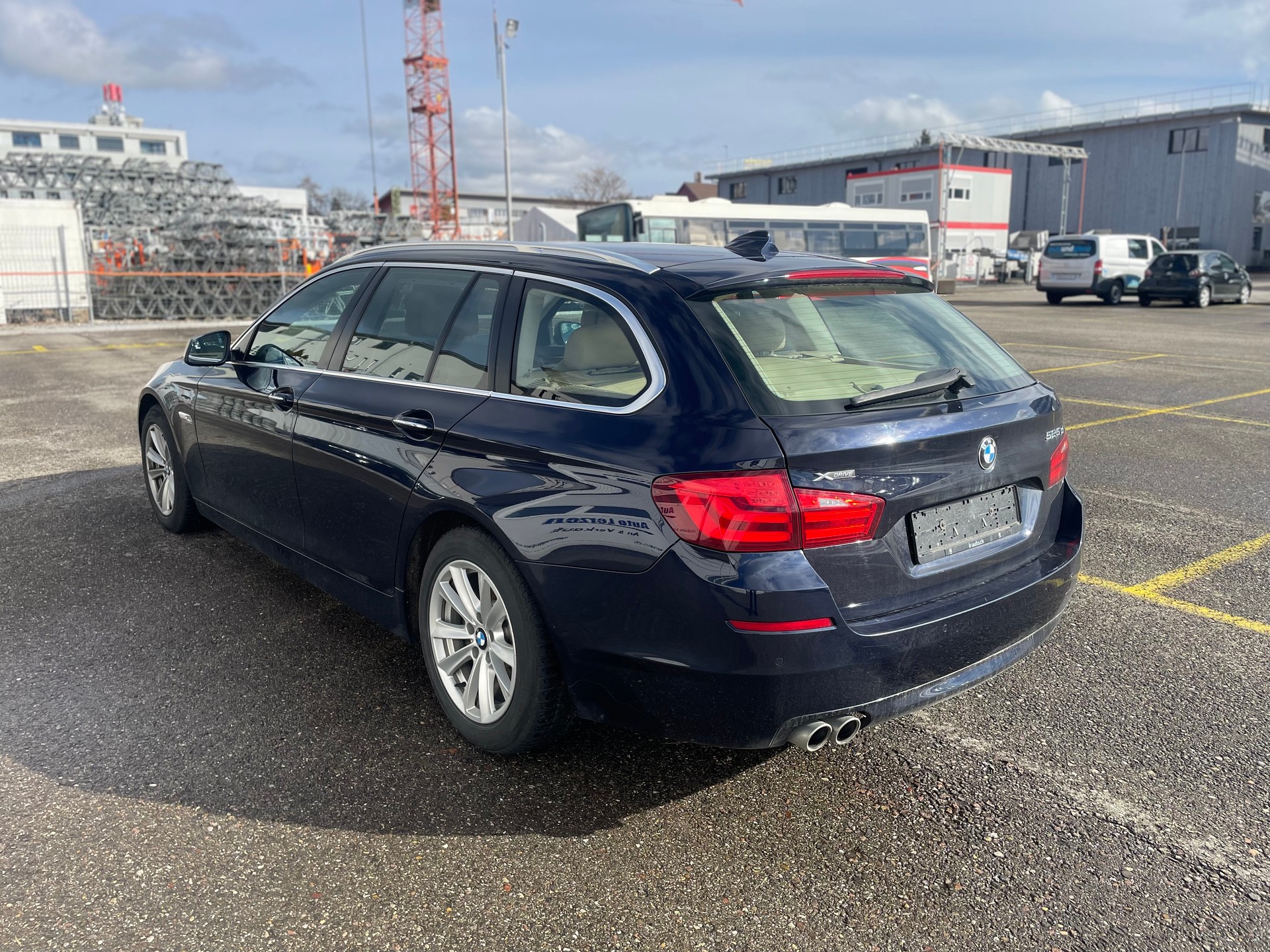 BMW 525d xDrive Touring Steptronic-image-3