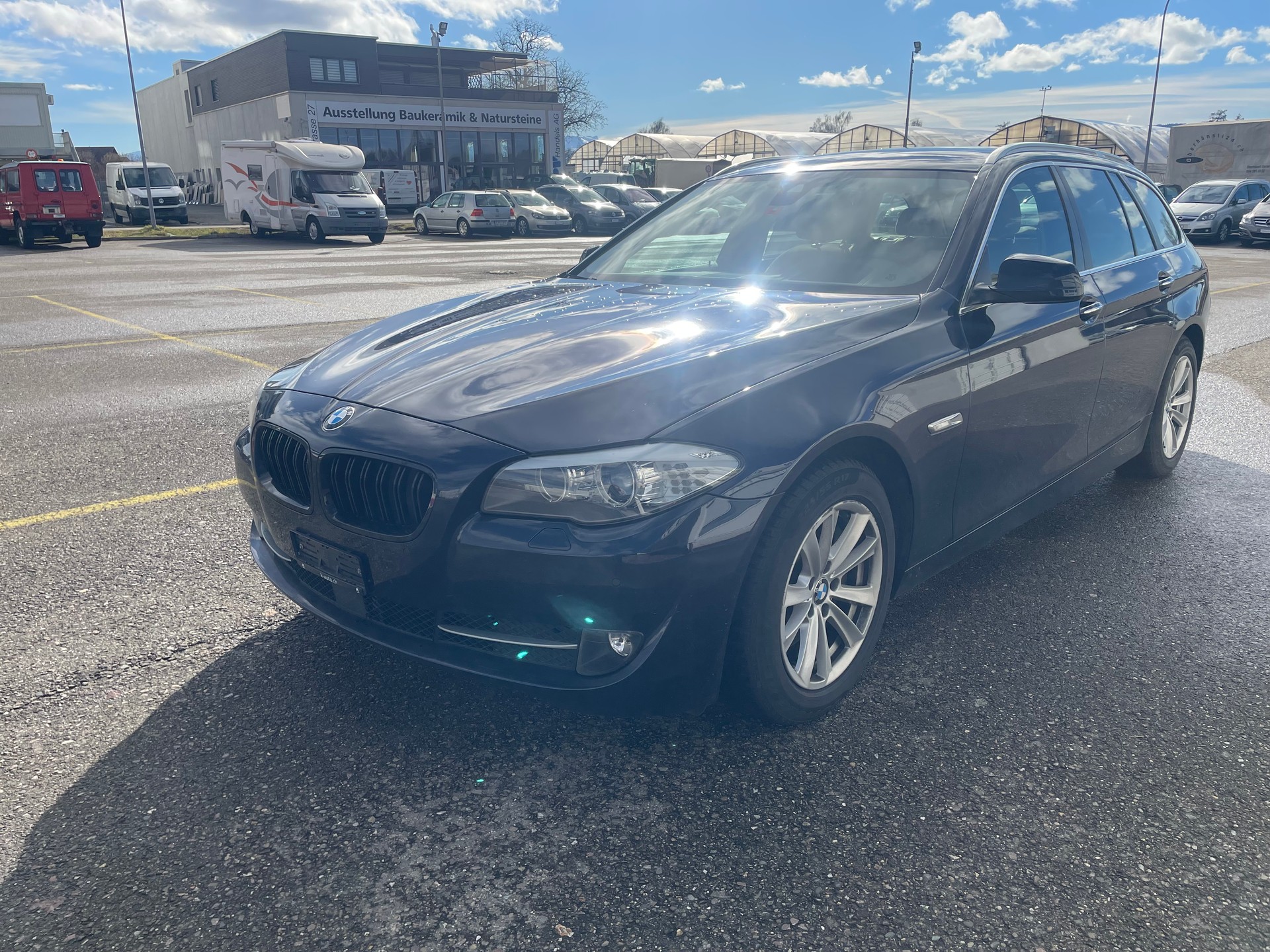 BMW 525d xDrive Touring Steptronic-image-1