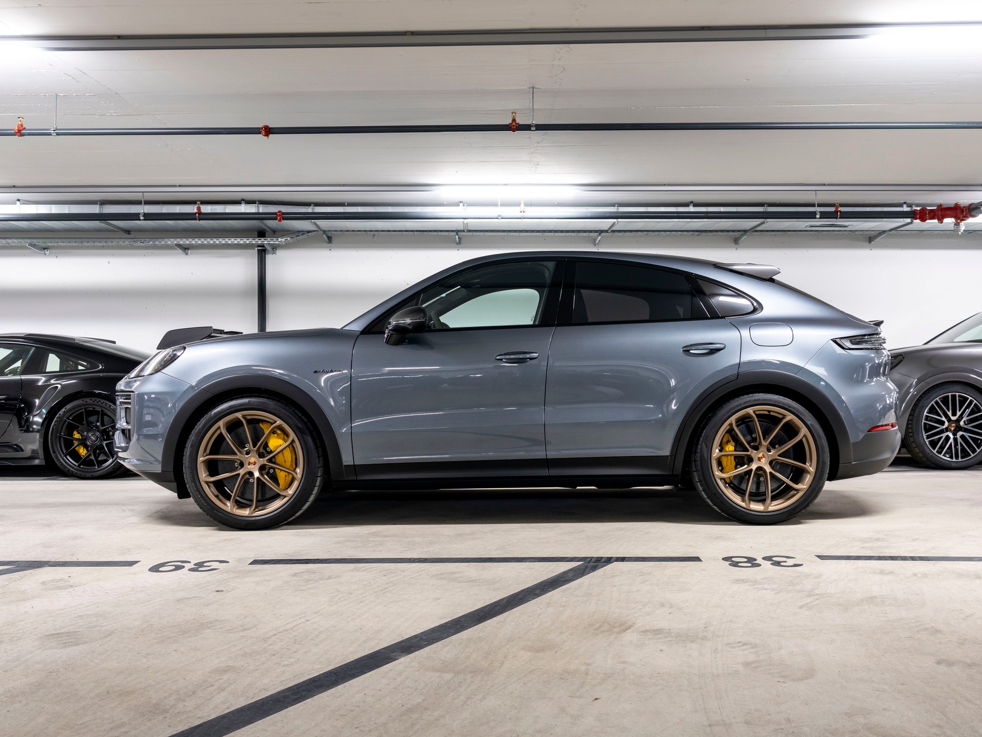 PORSCHE Cayenne Coupé Turbo E-Hybrid GT Tiptronic-showroom-element-1