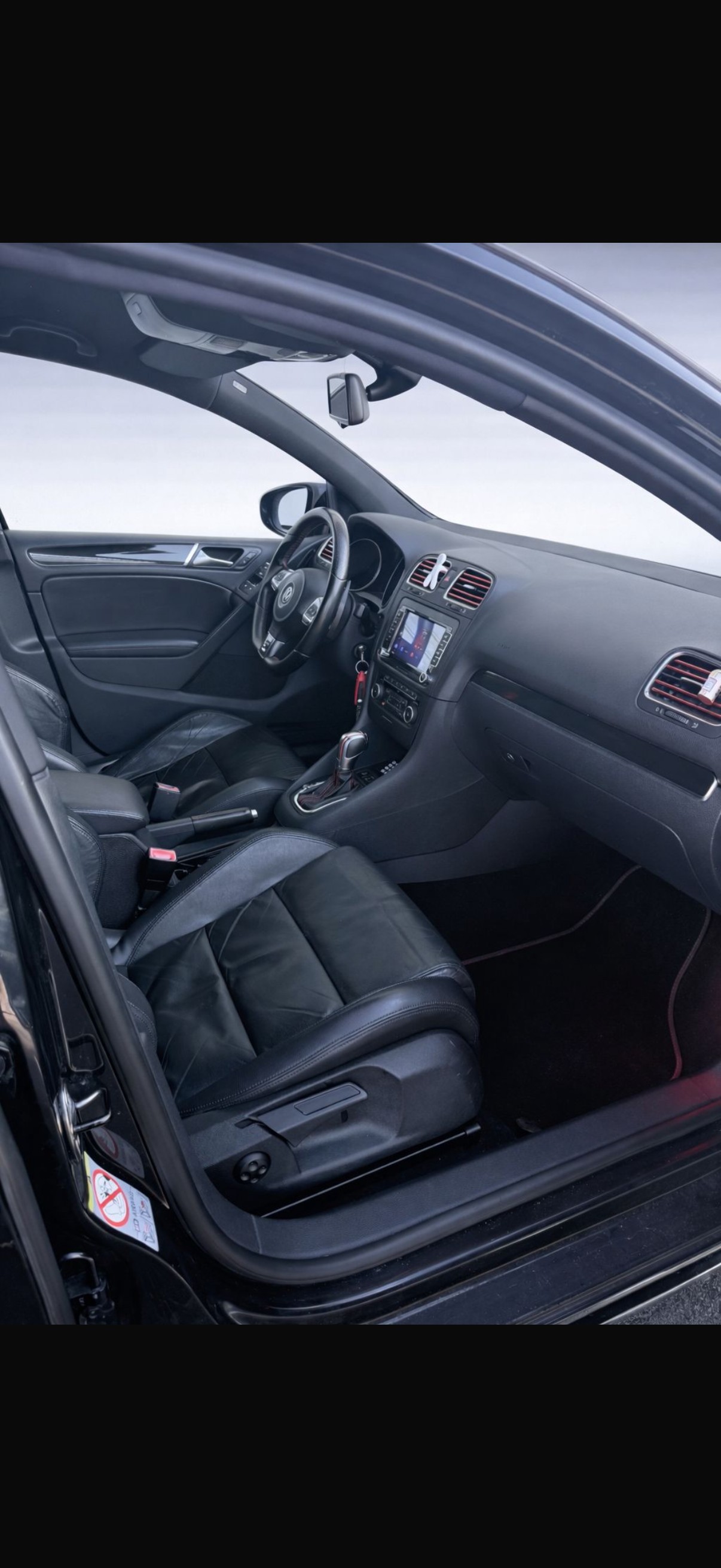 VW Golf 2.0 TSI GTI DSG-image-10