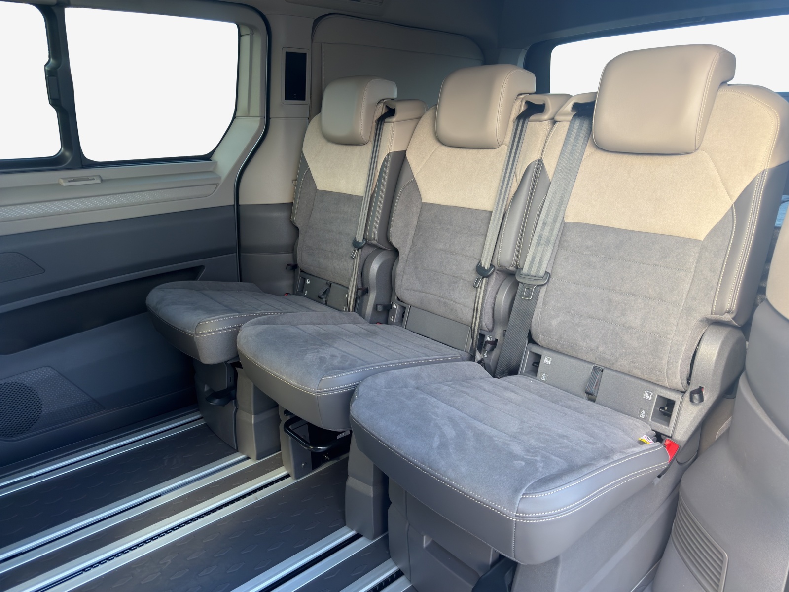 VW California Beach Camper Liberty TDI 150PS DSG-image-11