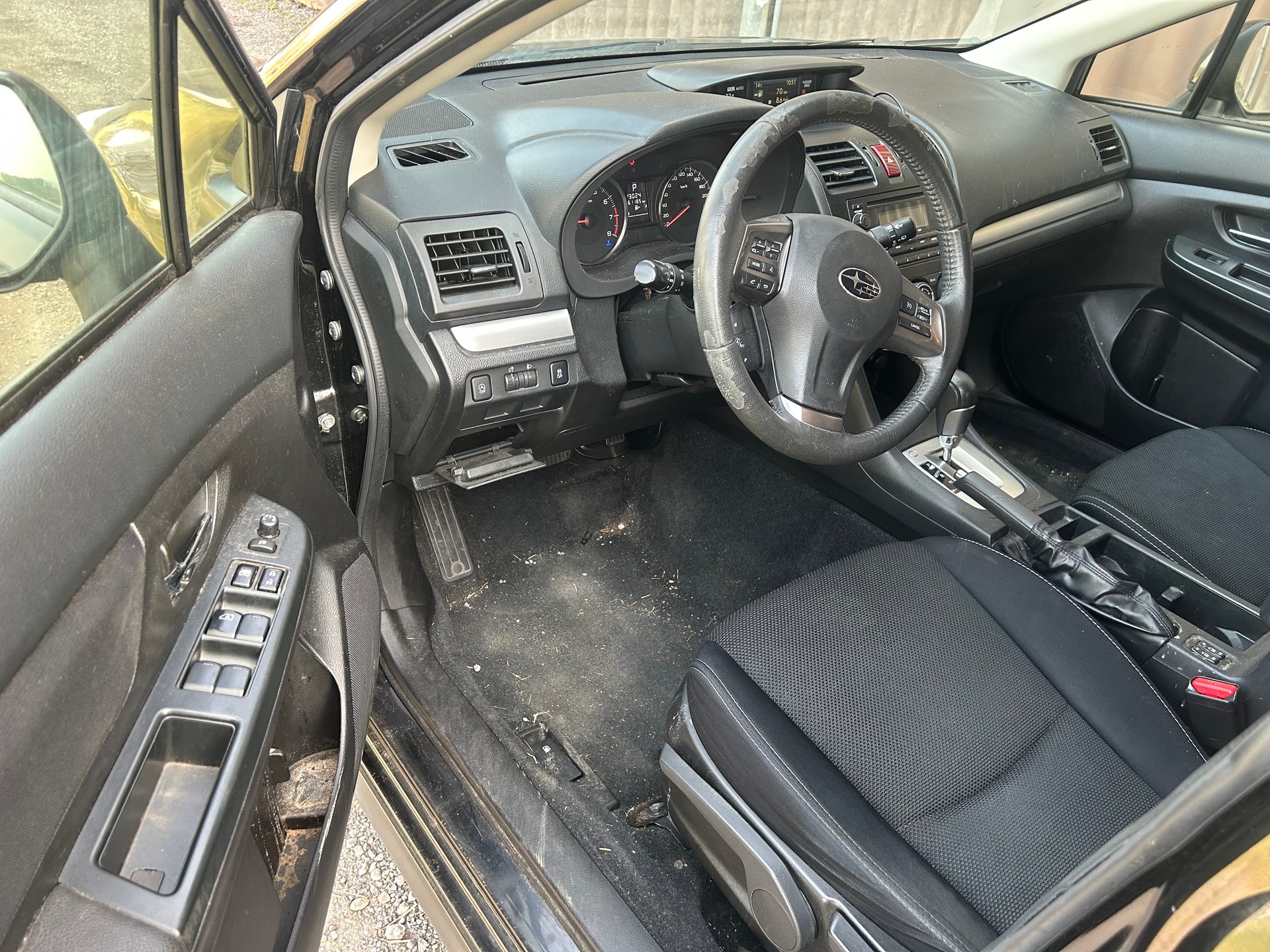 SUBARU XV 2.0 Swiss Three AWD CVT-image-12