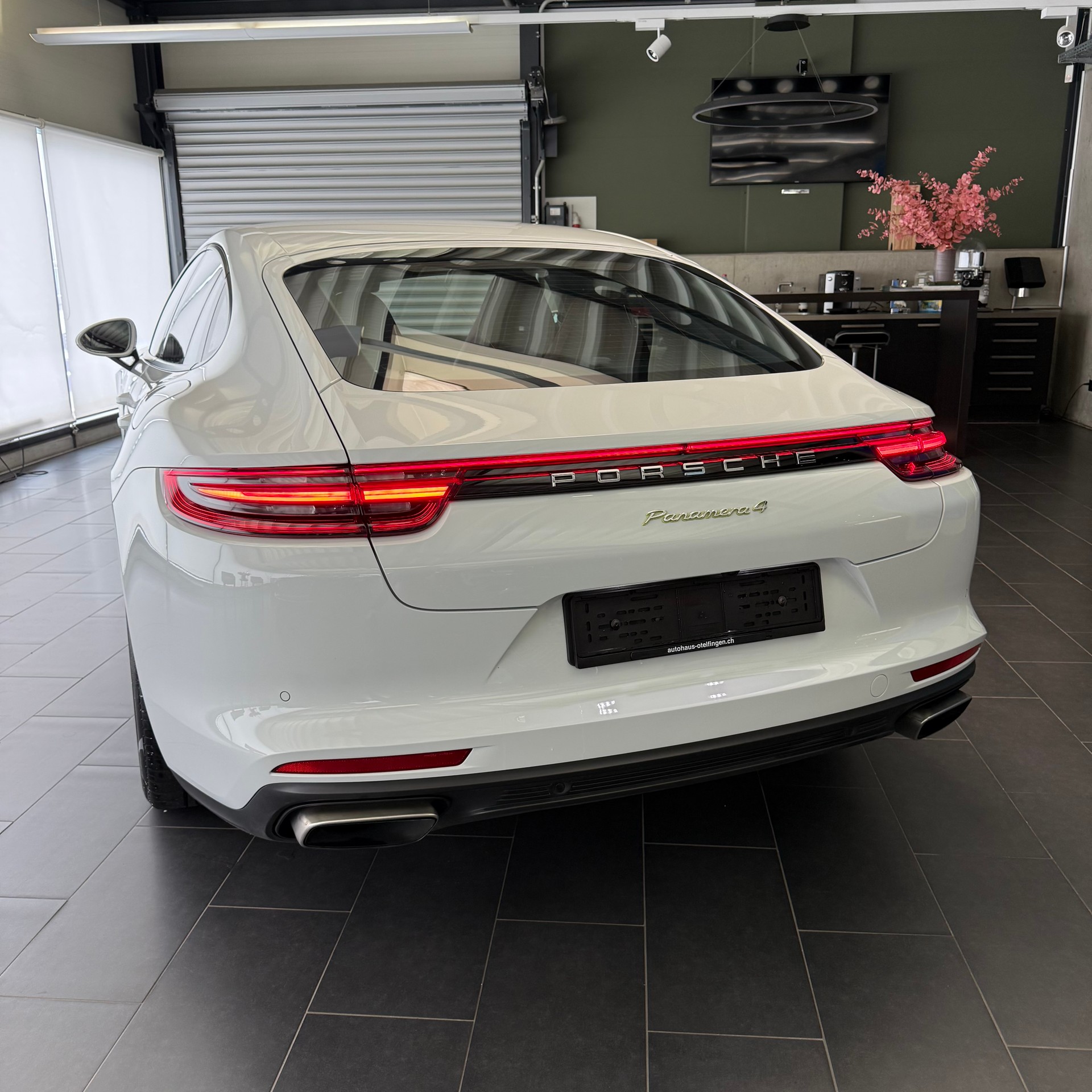 PORSCHE Panamera 2.9 V6 4 E-Hybrid-image-18