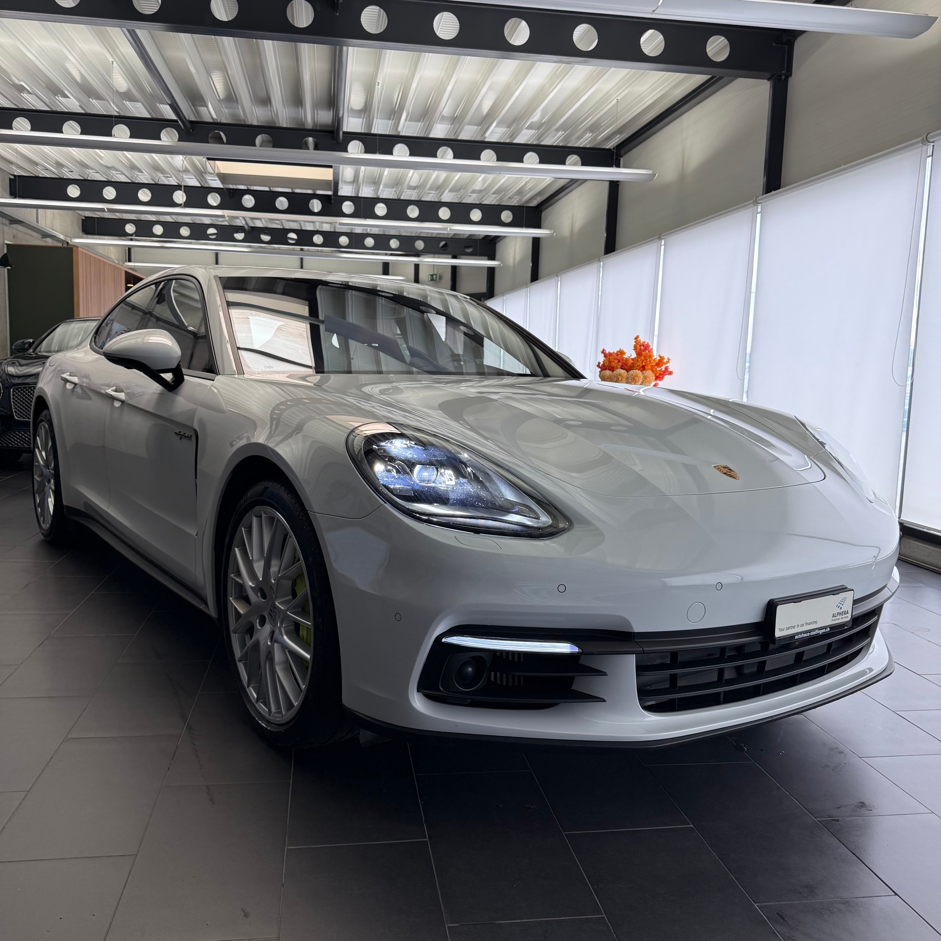 PORSCHE Panamera 2.9 V6 4 E-Hybrid-image-4