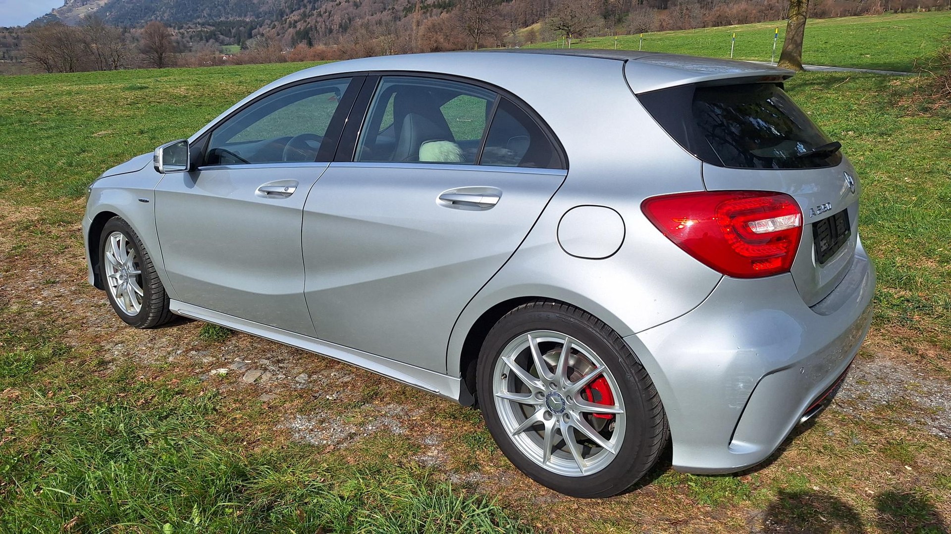 MERCEDES-BENZ A 250 Sport 7G-DCT-image-3