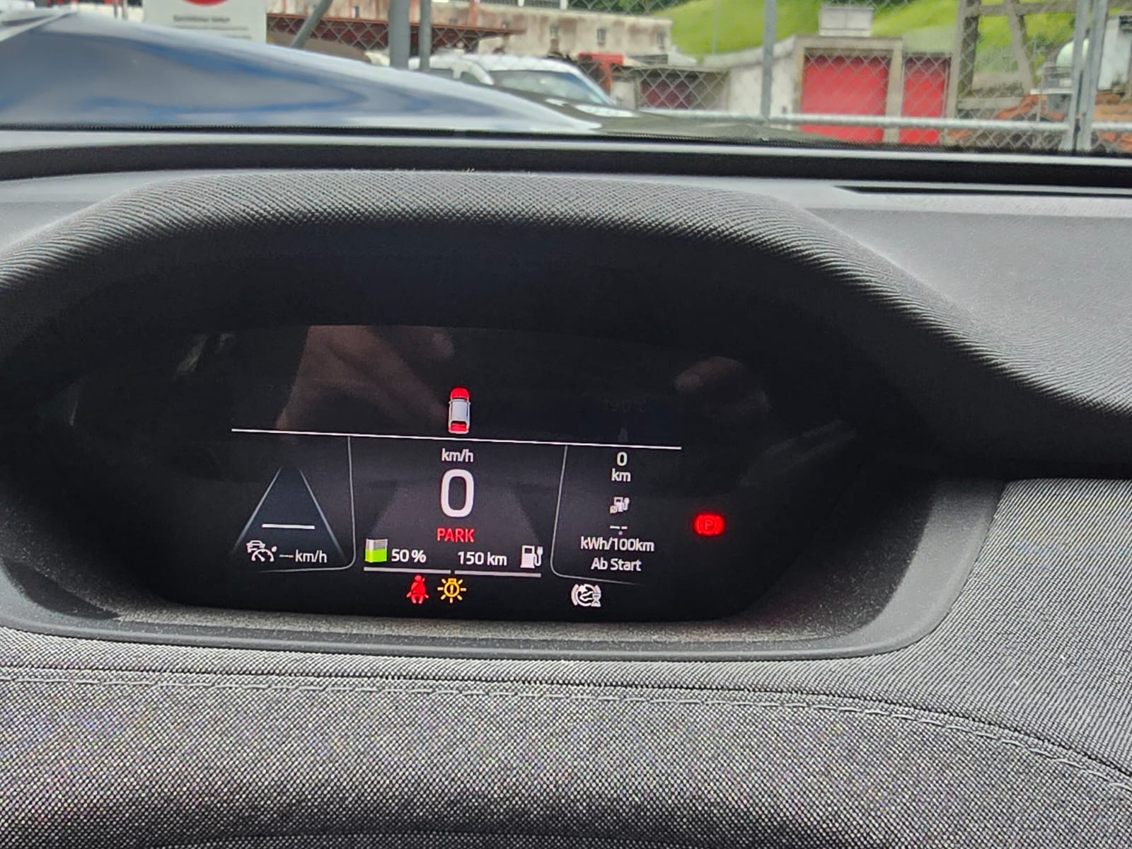 SKODA Enyaq iV 60-image-4