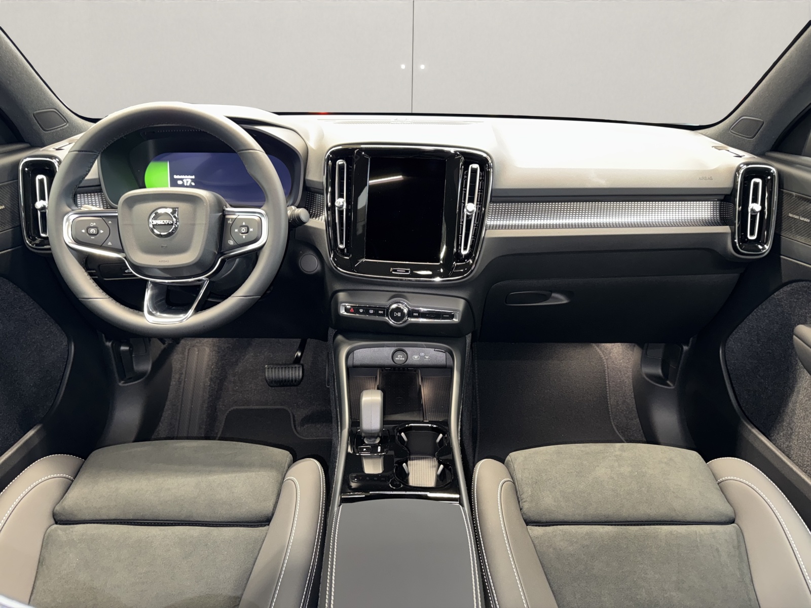 VOLVO EC40 Twin XCENTRIC Edition AWD-image-13