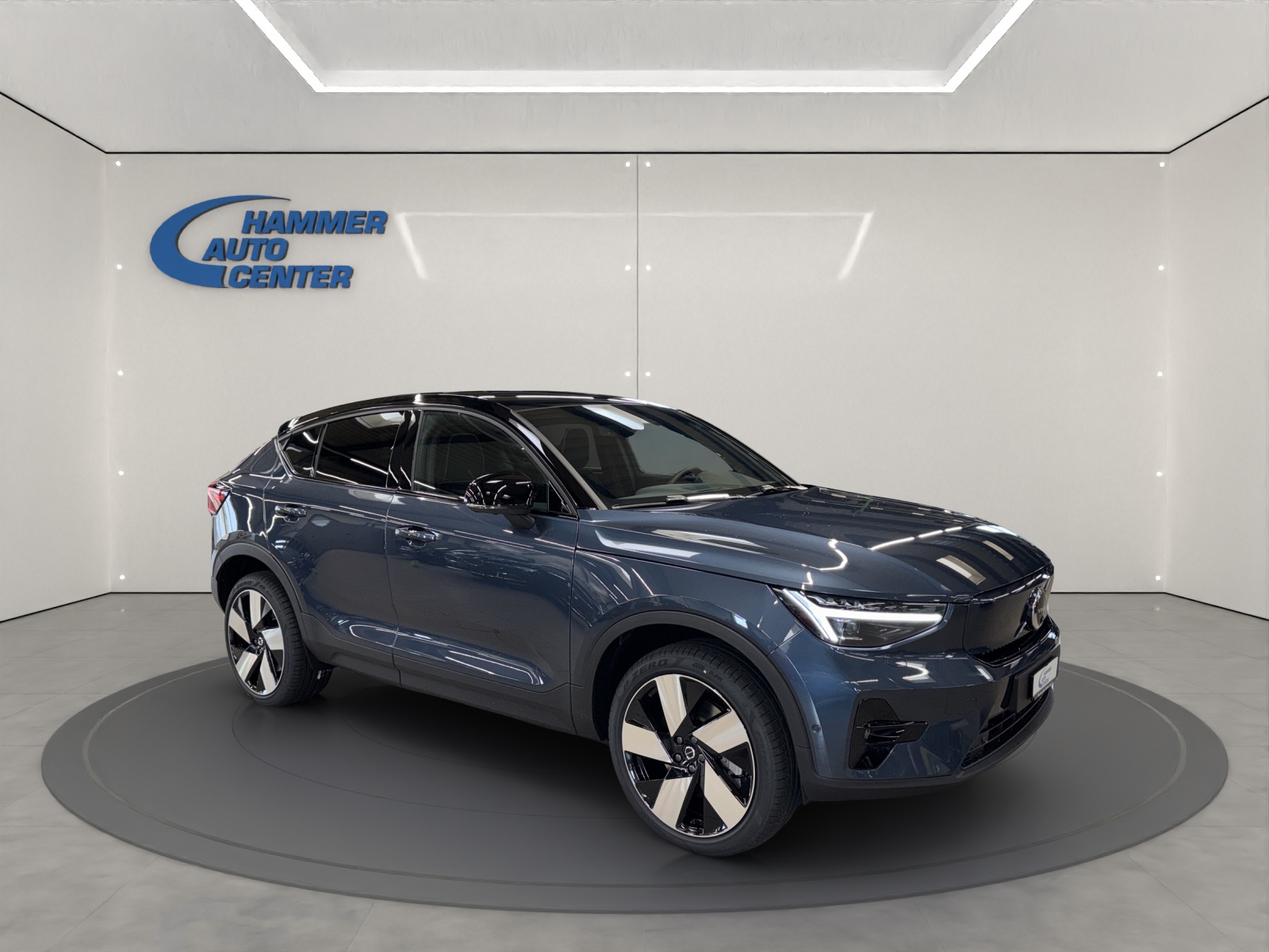 VOLVO EC40 Twin XCENTRIC Edition AWD-image-6