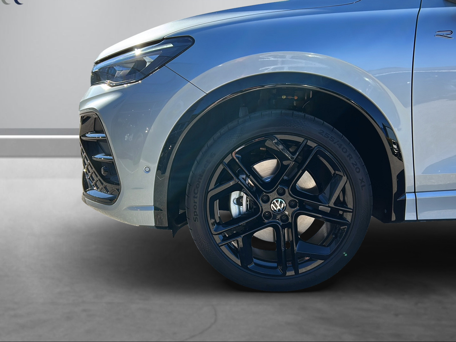 VW Tiguan 2.0 TSI DSG R-Line 4Motion-image-13