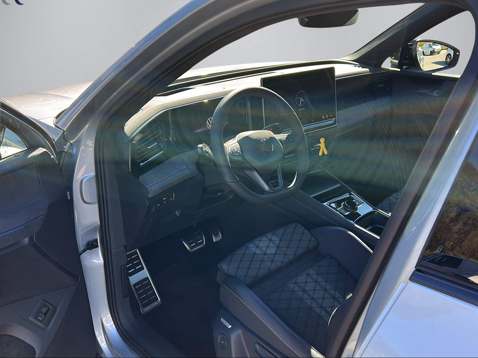 VW Tiguan 2.0 TSI DSG R-Line 4Motion-image-9