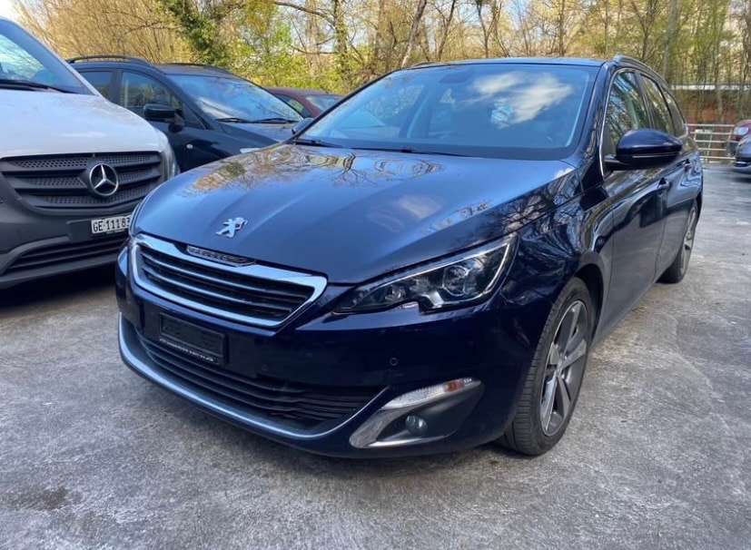 PEUGEOT 308 SW 1.2 THP Style Automatic-image-1