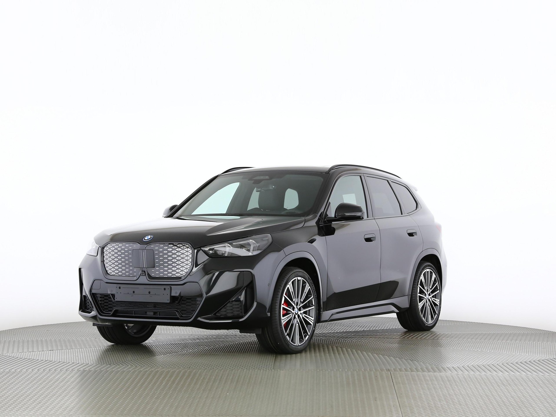 BMW iX1 30 xDrive-image-7