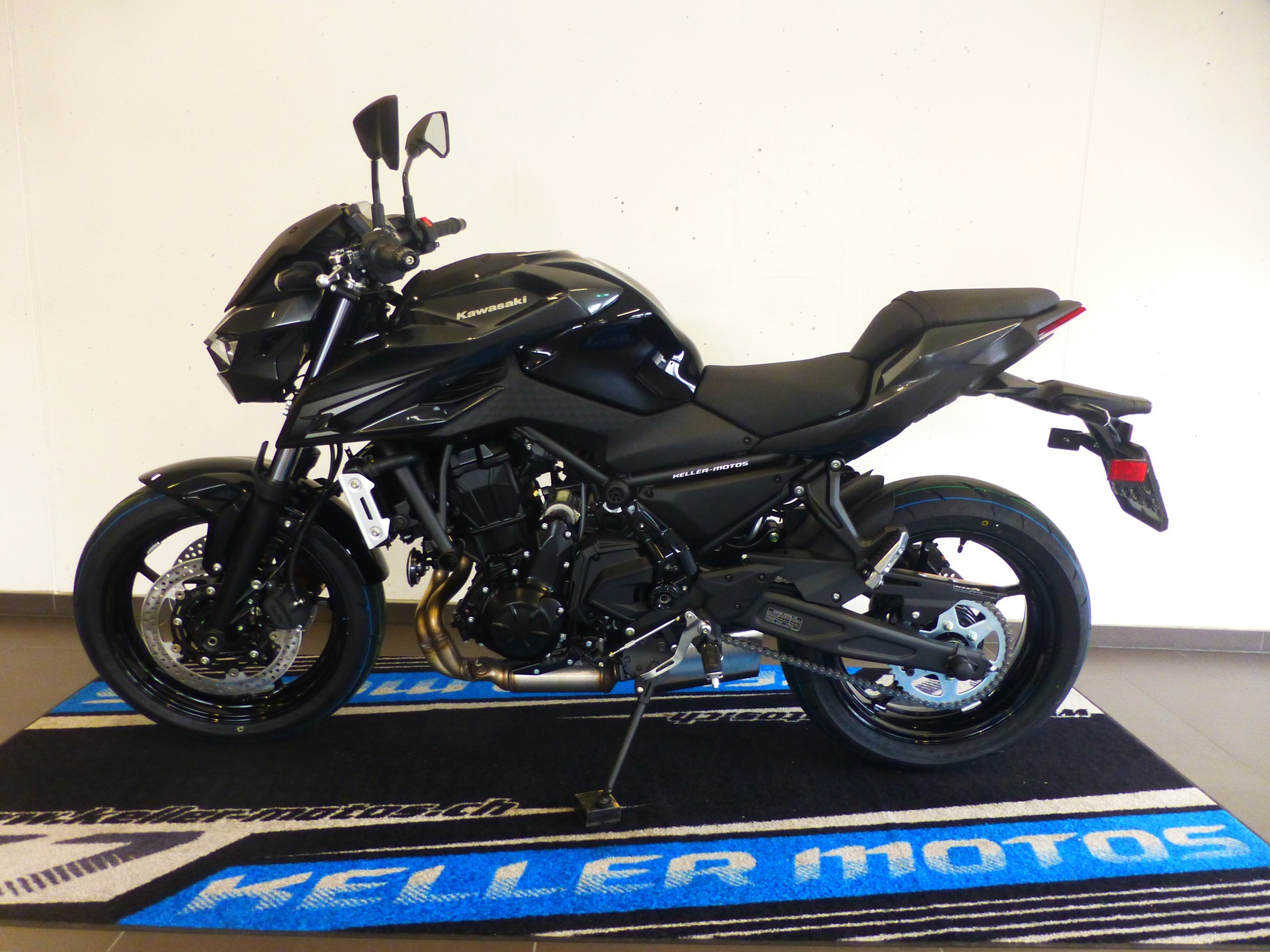 KAWASAKI Z 650 S (35kW) MY 2026-showroom-element-1