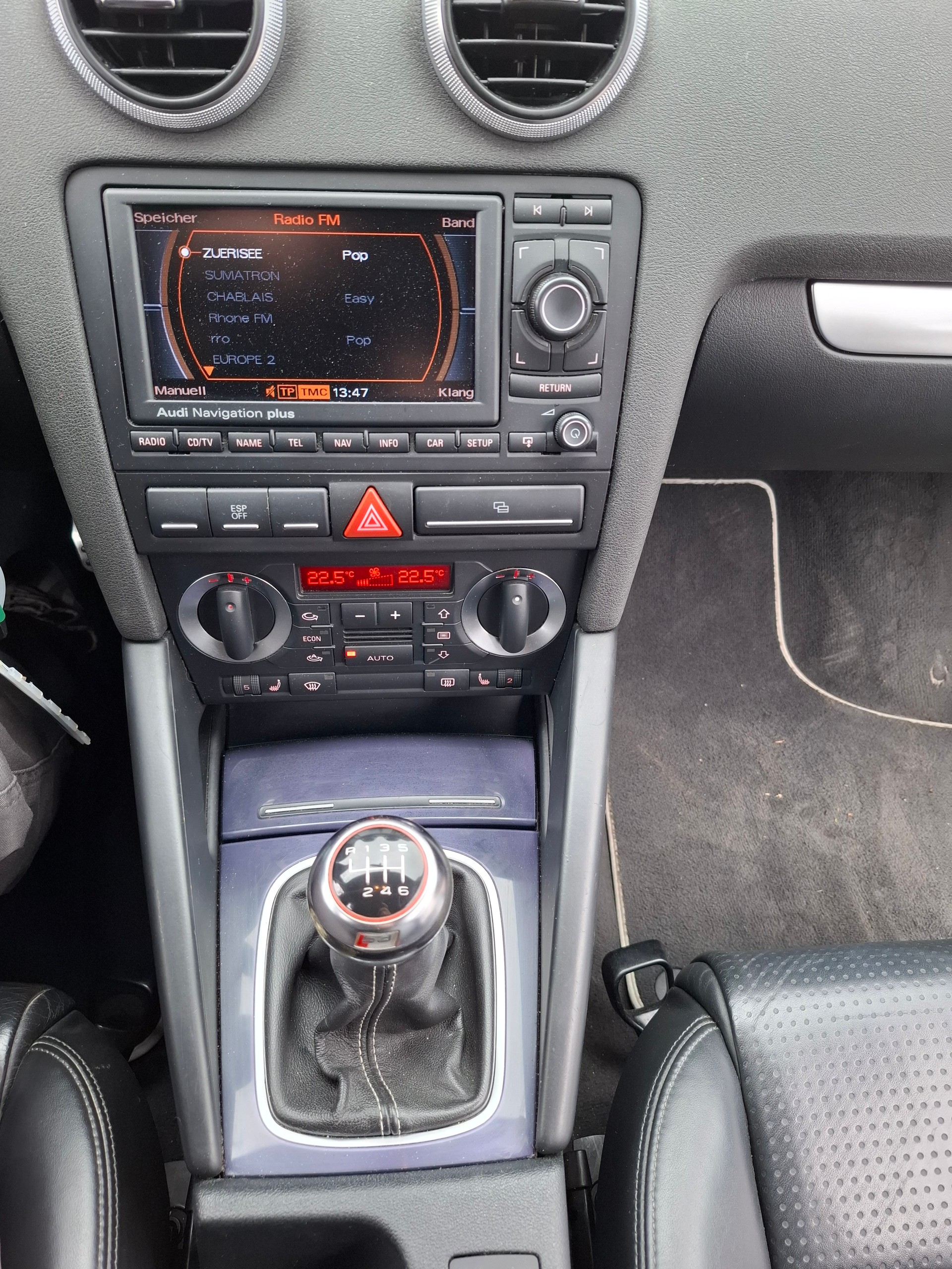 AUDI S3 2.0 Turbo FSI quattro-image-10