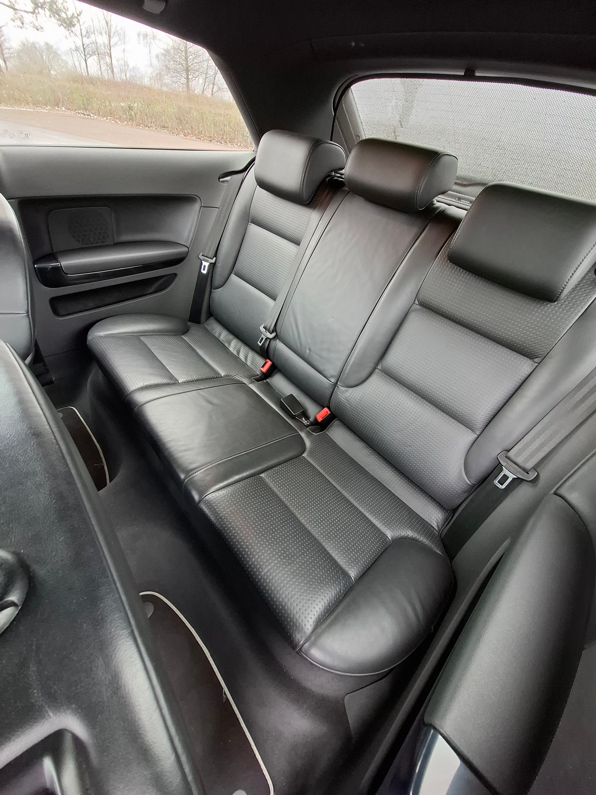 AUDI S3 2.0 Turbo FSI quattro-image-9
