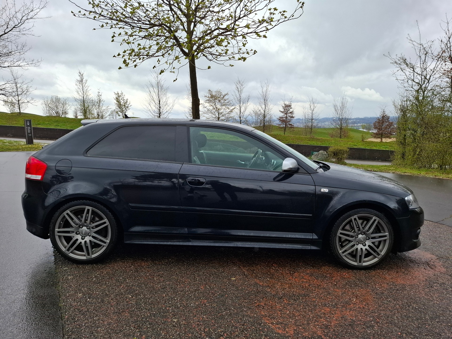 AUDI S3 2.0 Turbo FSI quattro-image-4