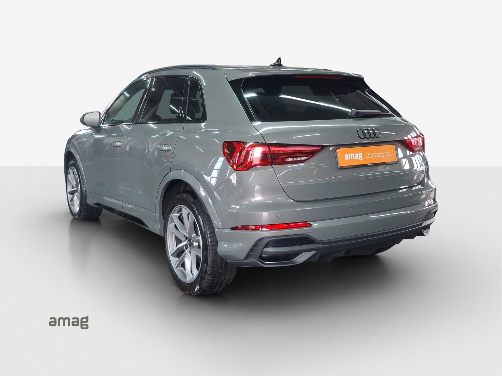 AUDI Q3 35 TFSI S line Attraction S-tronic-image-2