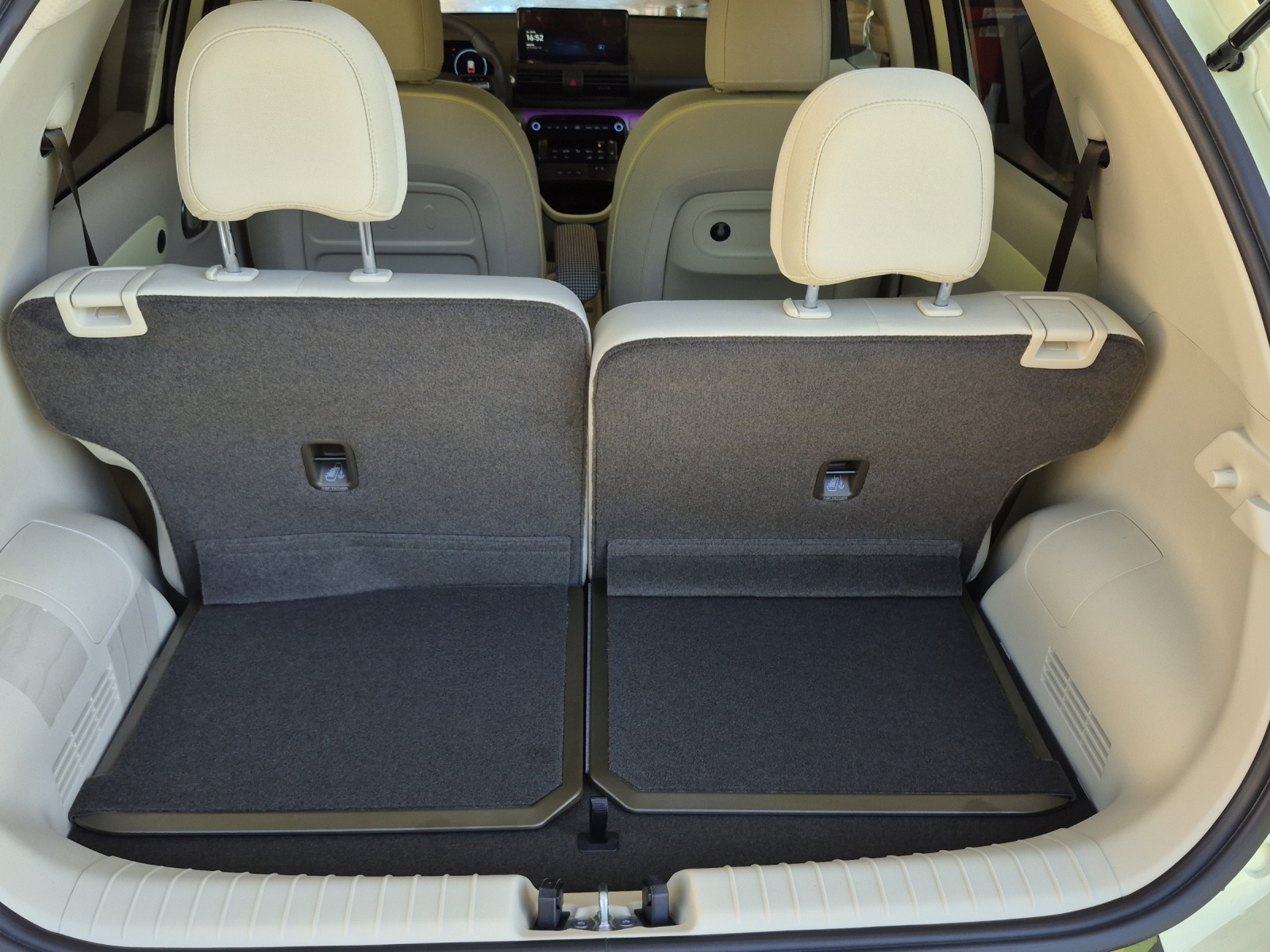 HYUNDAI Inster Electric Vertex Sunroof-image-9