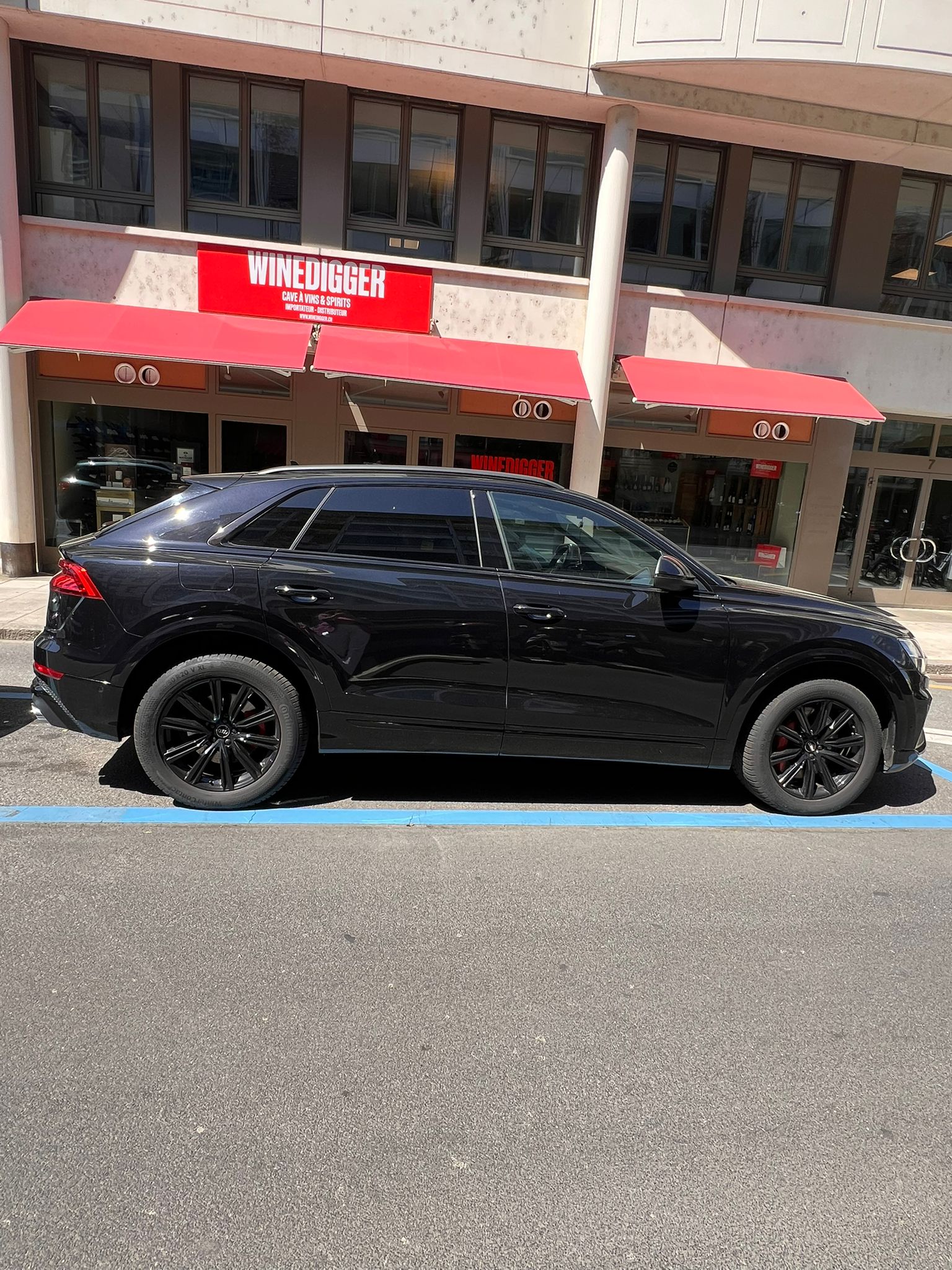 Car photo