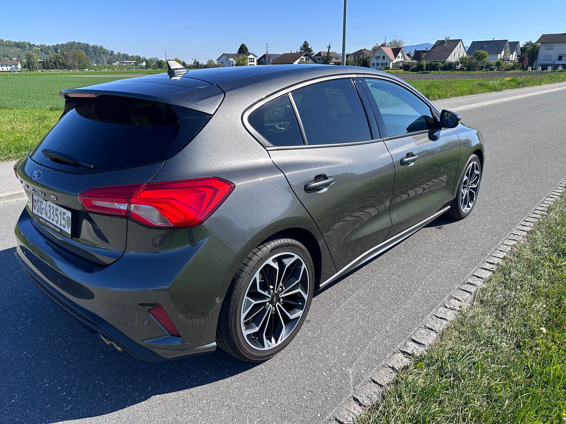 FORD Focus 1.5 SCTi 150 ST-Line-image-1