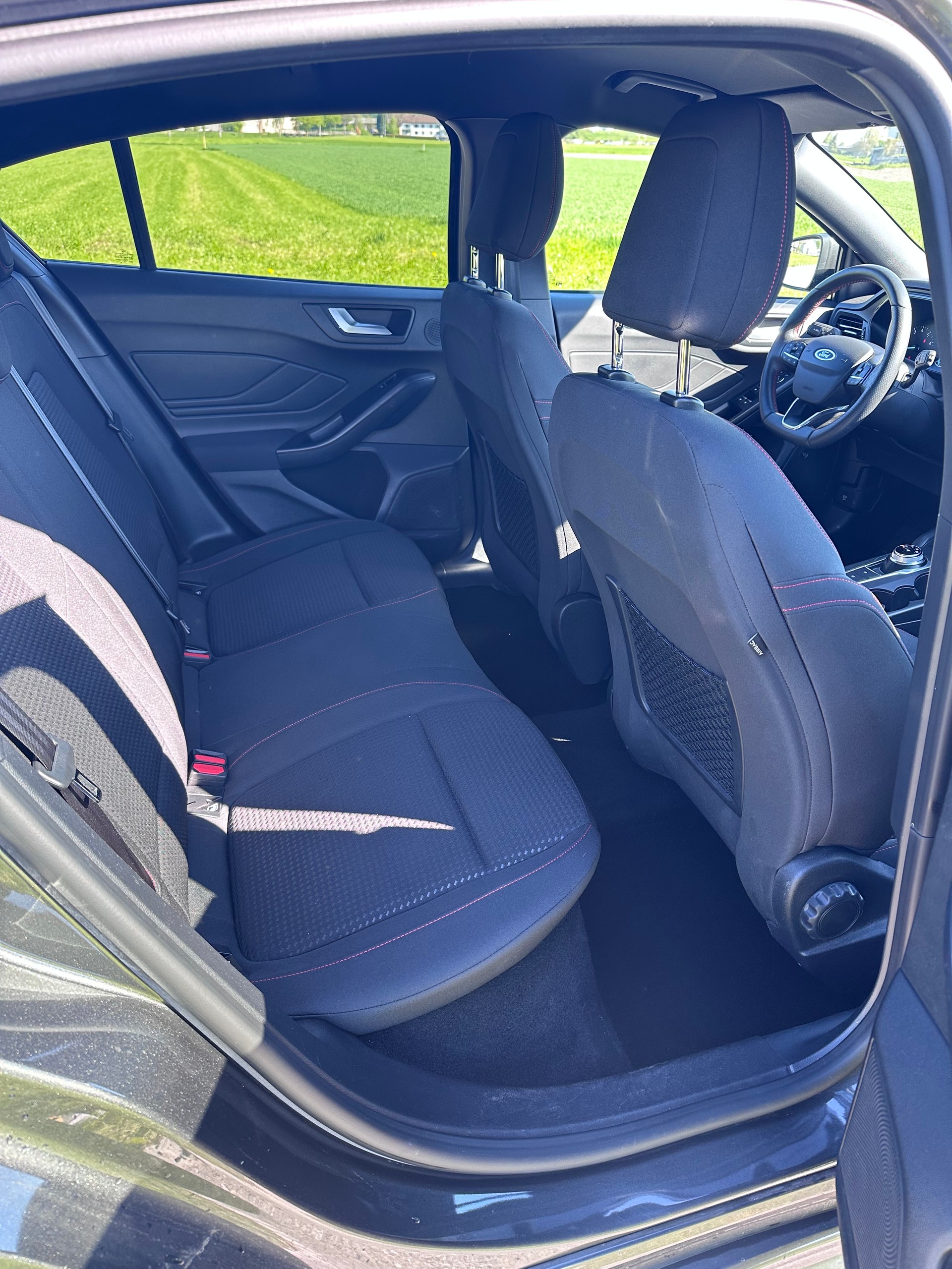 FORD Focus 1.5 SCTi 150 ST-Line-image-5