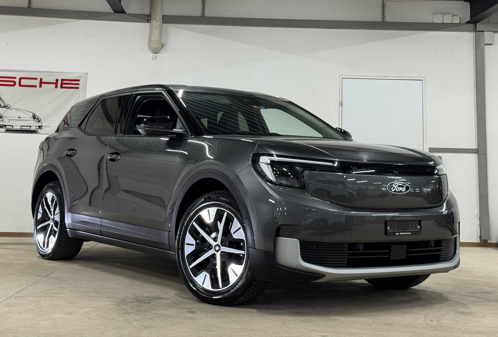 FORD Explorer Elektro 79kWh Allrad Dual Extended Range AWD / 340PS-showroom-element-2