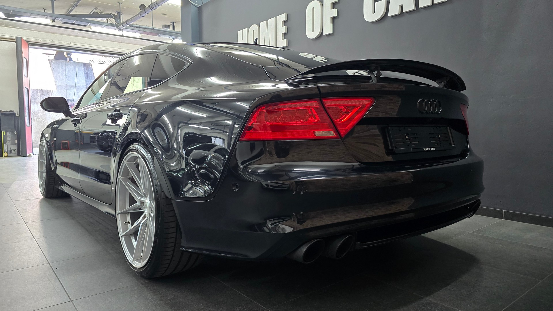 AUDI S7 Sportback 4.0 TFSI V8 quattro S-tronic-image-8