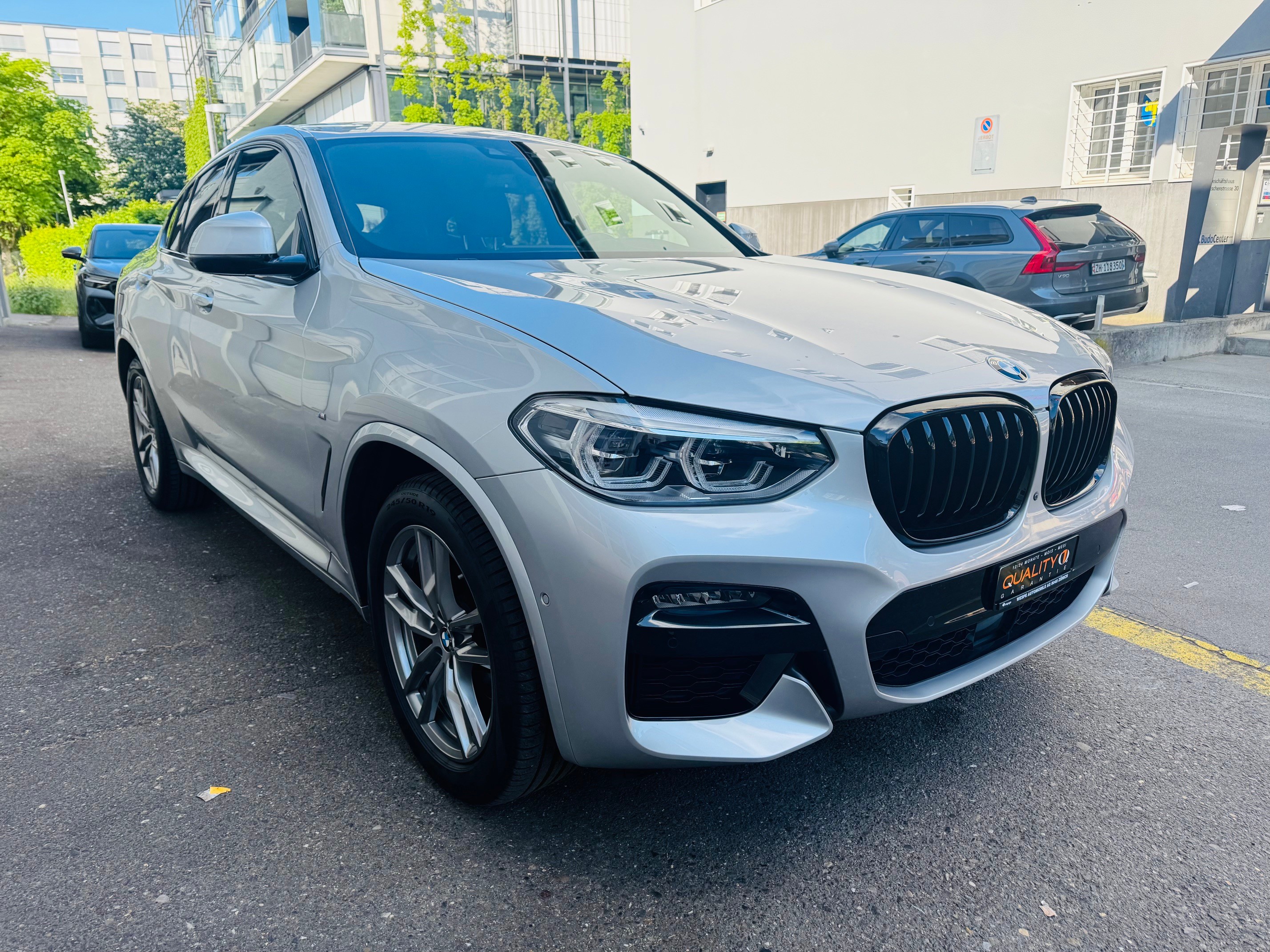 BMW X4 xDrive 20i Steptronic — slika 1