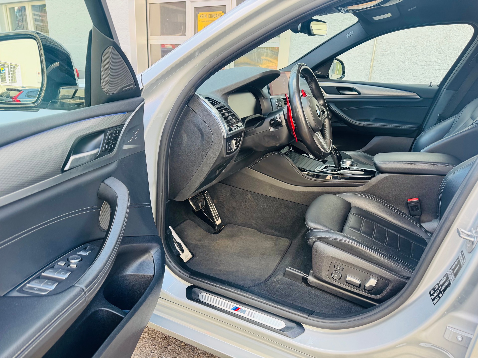 BMW X4 xDrive 20i Steptronic-image-7