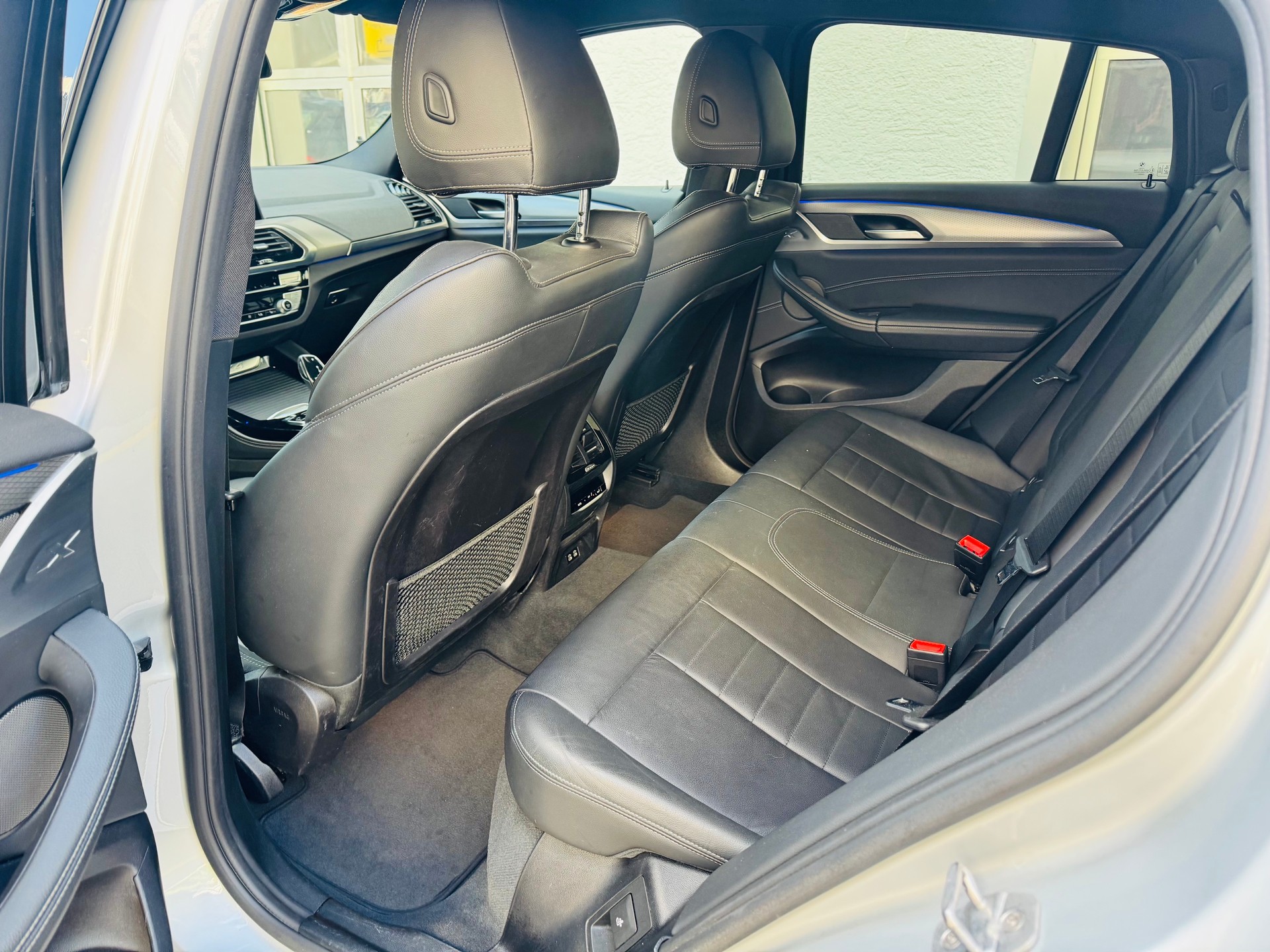 BMW X4 xDrive 20i Steptronic-image-8