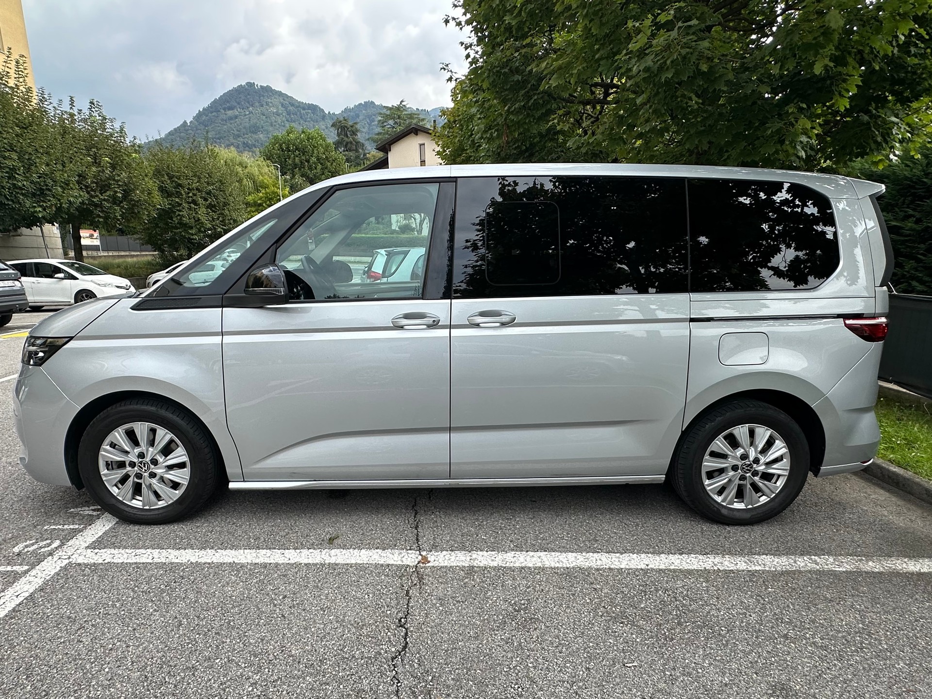 VW 2.0 TDI Liberty DSG kurz-image-1